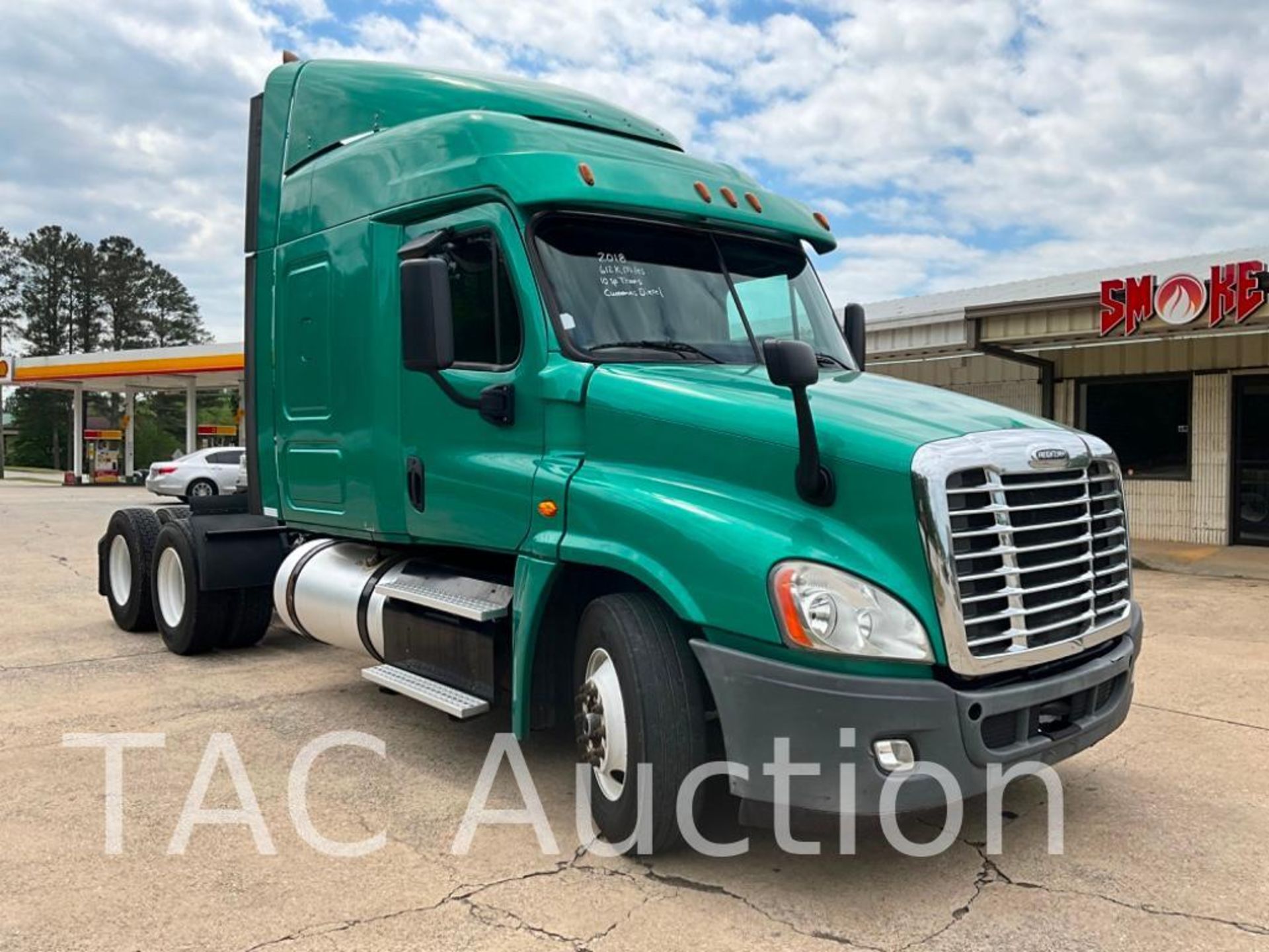 2018 Freightliner Cascadia 125 Sleeper Truck - Image 7 of 93