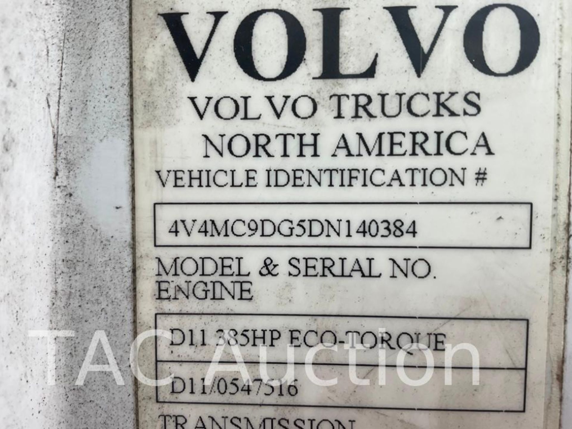 2013 Volvo VNM Day Cab - Image 44 of 46