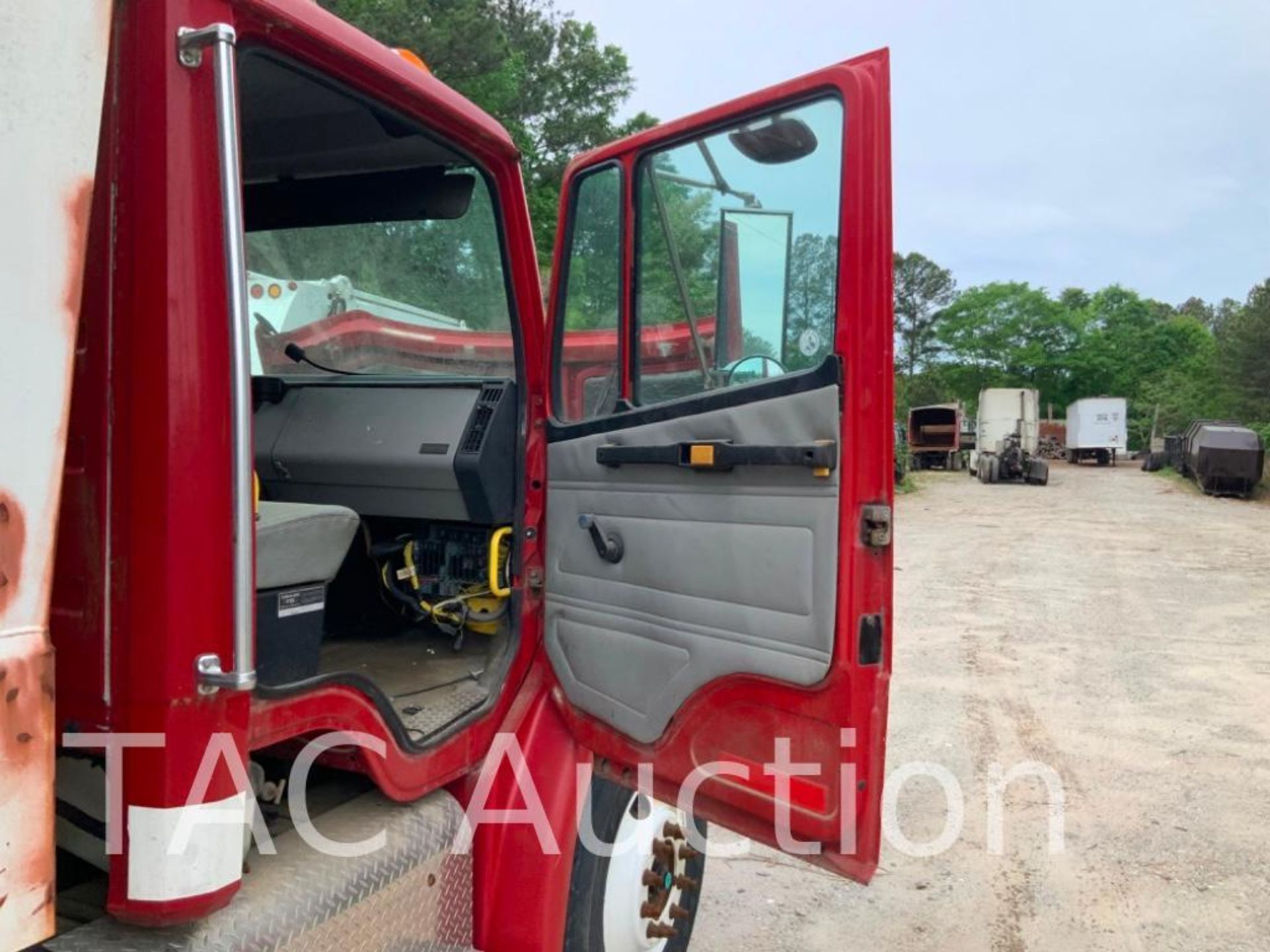 1996 Freightliner FL80 Rear Loading Garbage Truck - Image 30 of 51