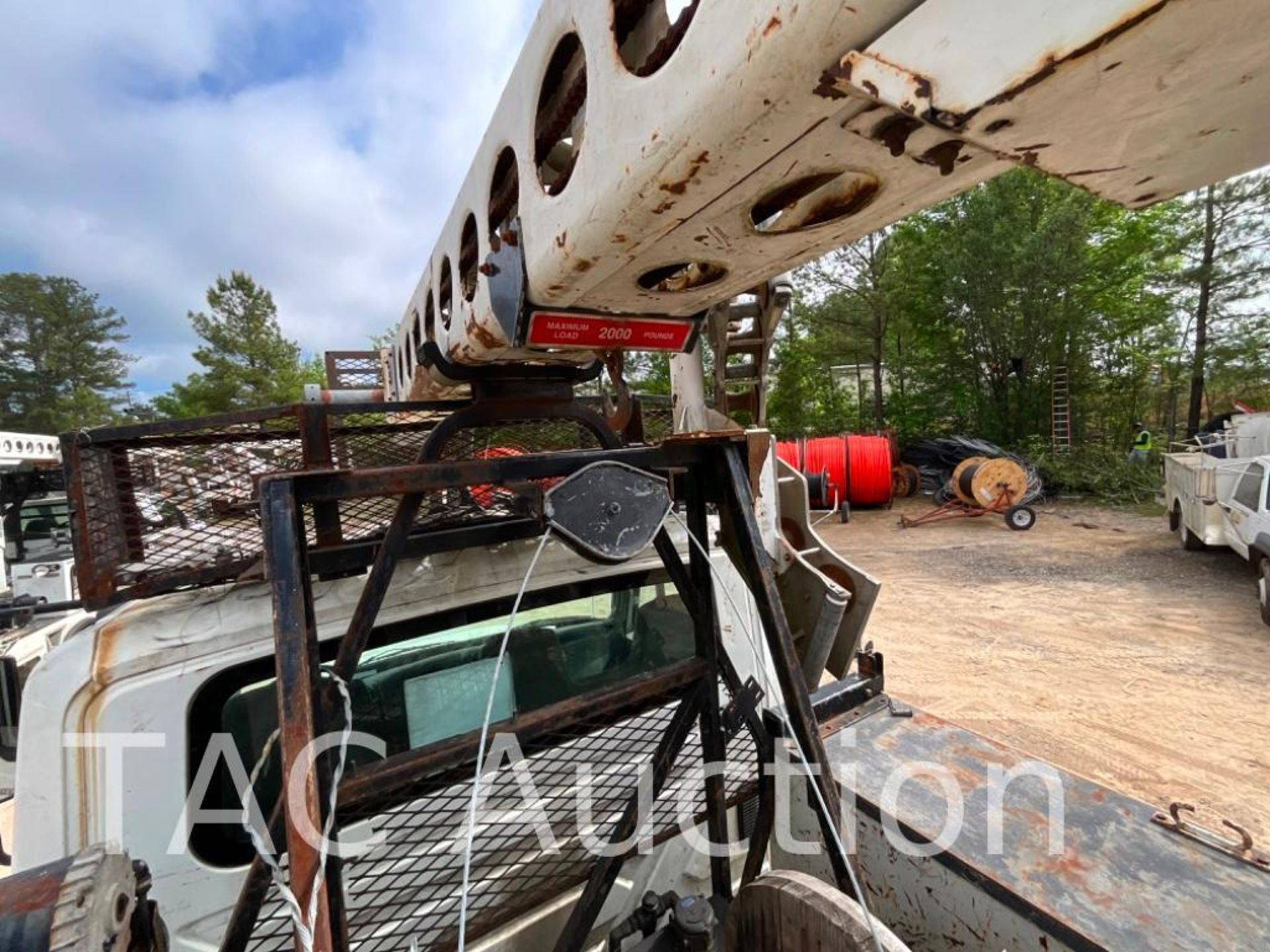 2006 International 4300 Cable Placer Bucket Truck - Image 36 of 64
