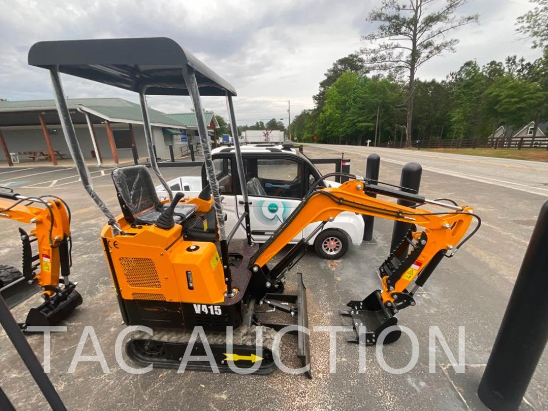 New MIVA VA15 Mini Excavator - Image 6 of 17