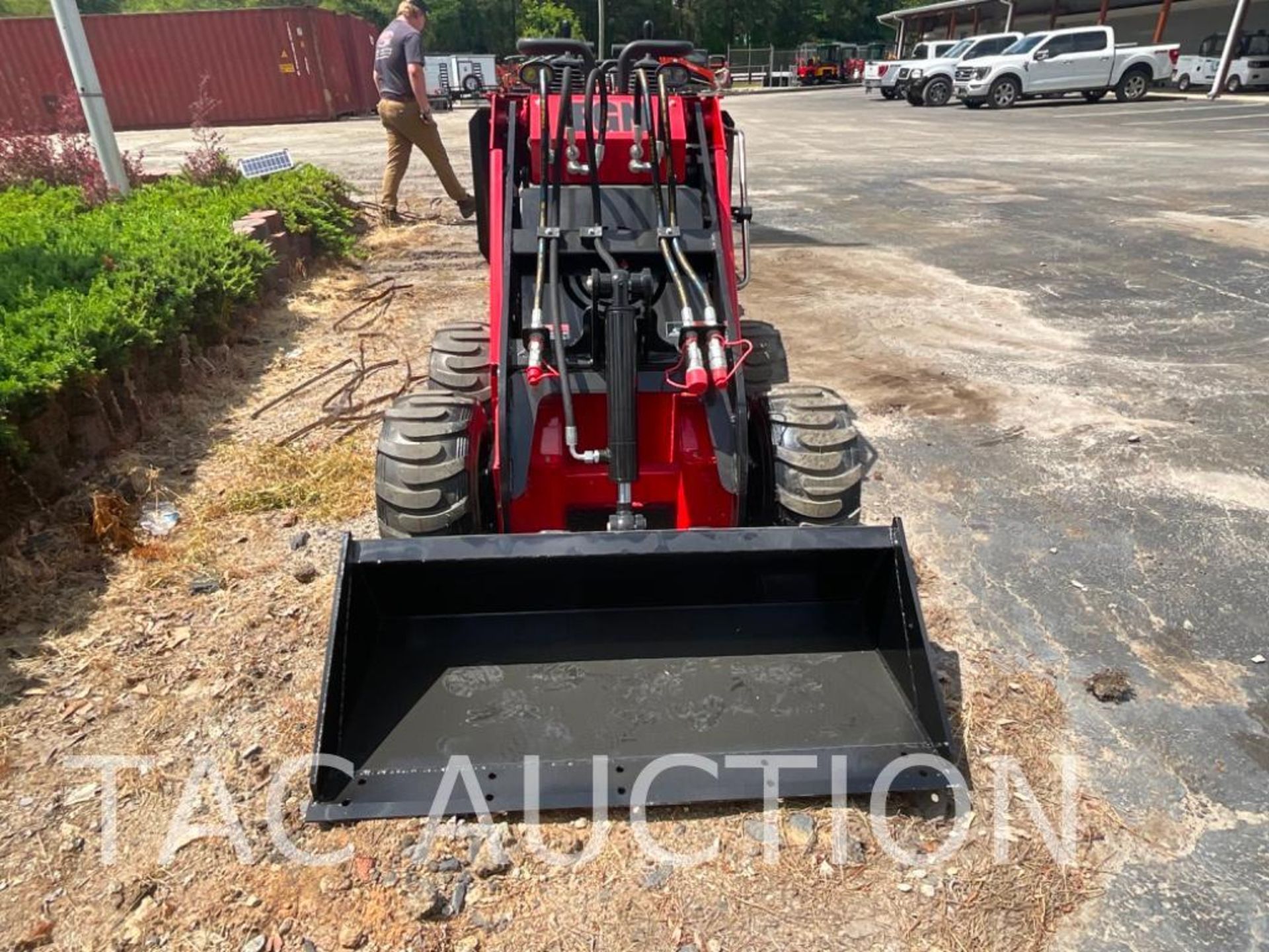 New 323W Mini Skid Steer Loader - Image 8 of 19