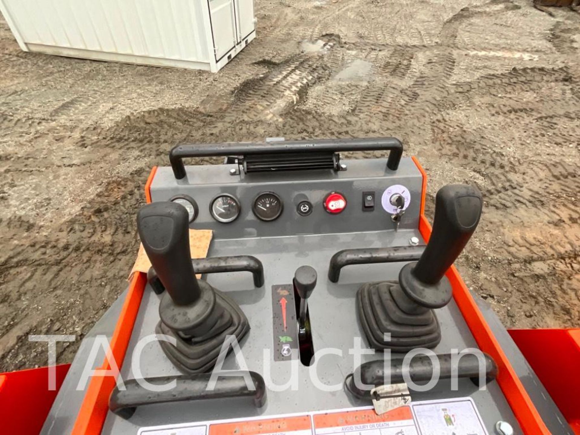 New SCL850 Mini Skid Steer Loader - Image 11 of 14