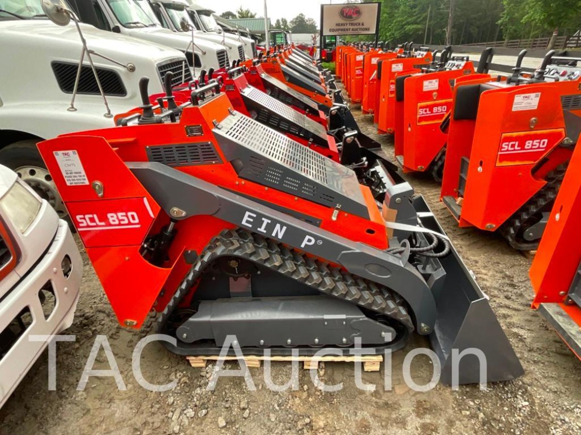 New SCL850 Mini Skid Steer Loader - Image 8 of 14