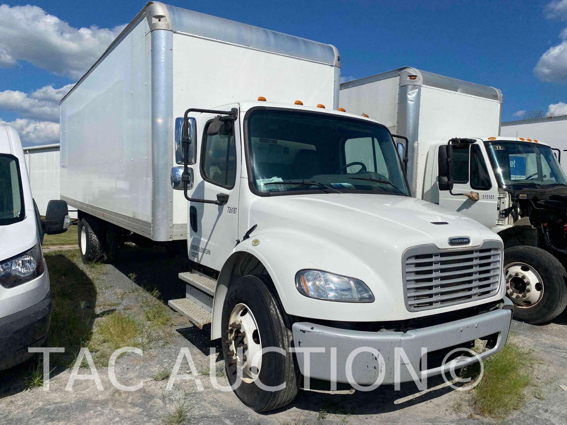 2017 Freightliner M2106 26ft Box Truck - Image 3 of 62