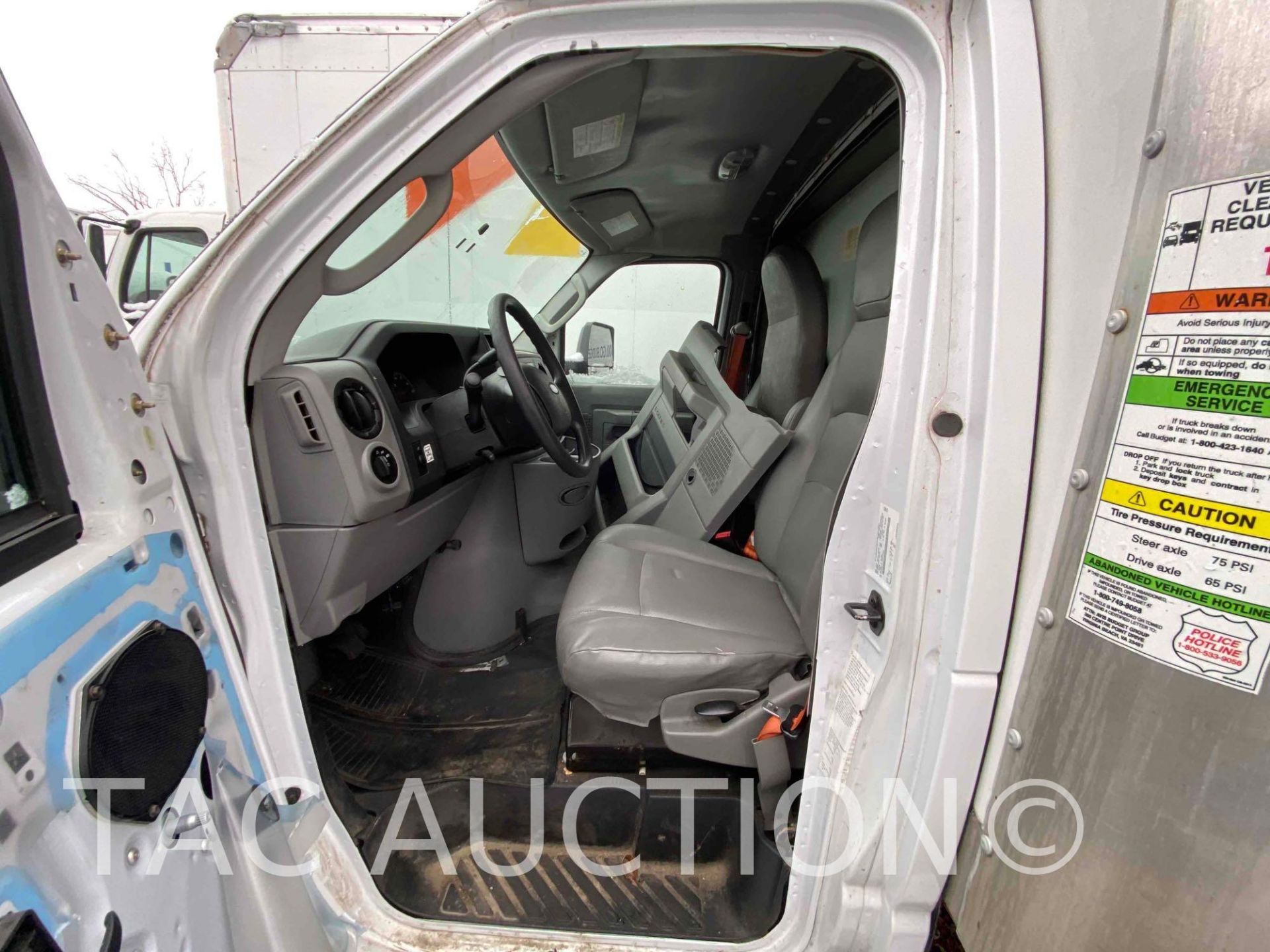 2016 Ford E-350 Box Truck - Image 23 of 48