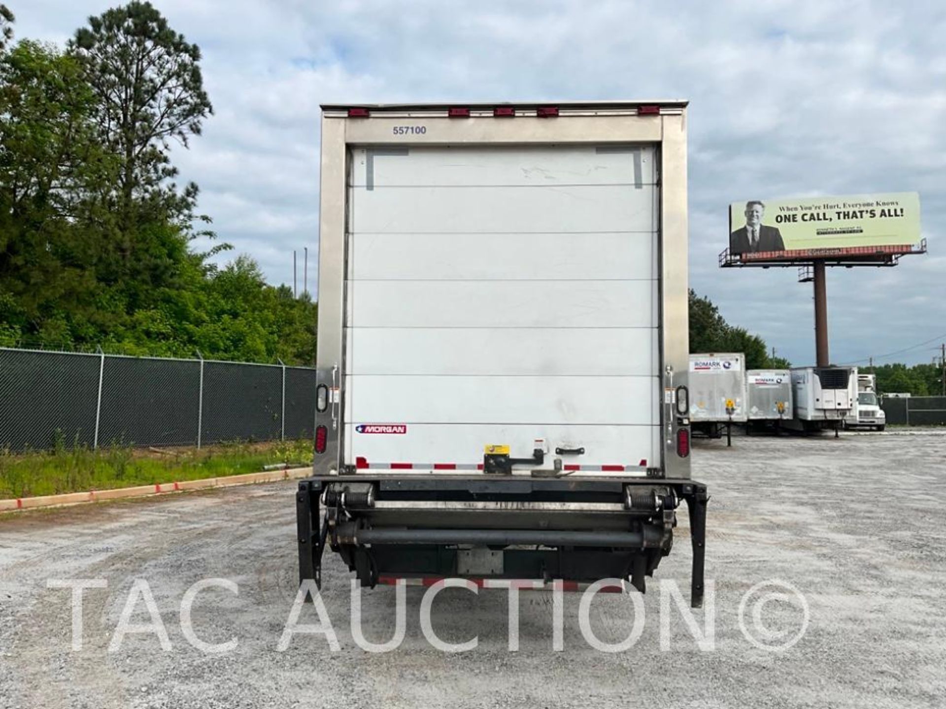 2017 Hino 338 26ft Reefer Box Truck - Image 4 of 62