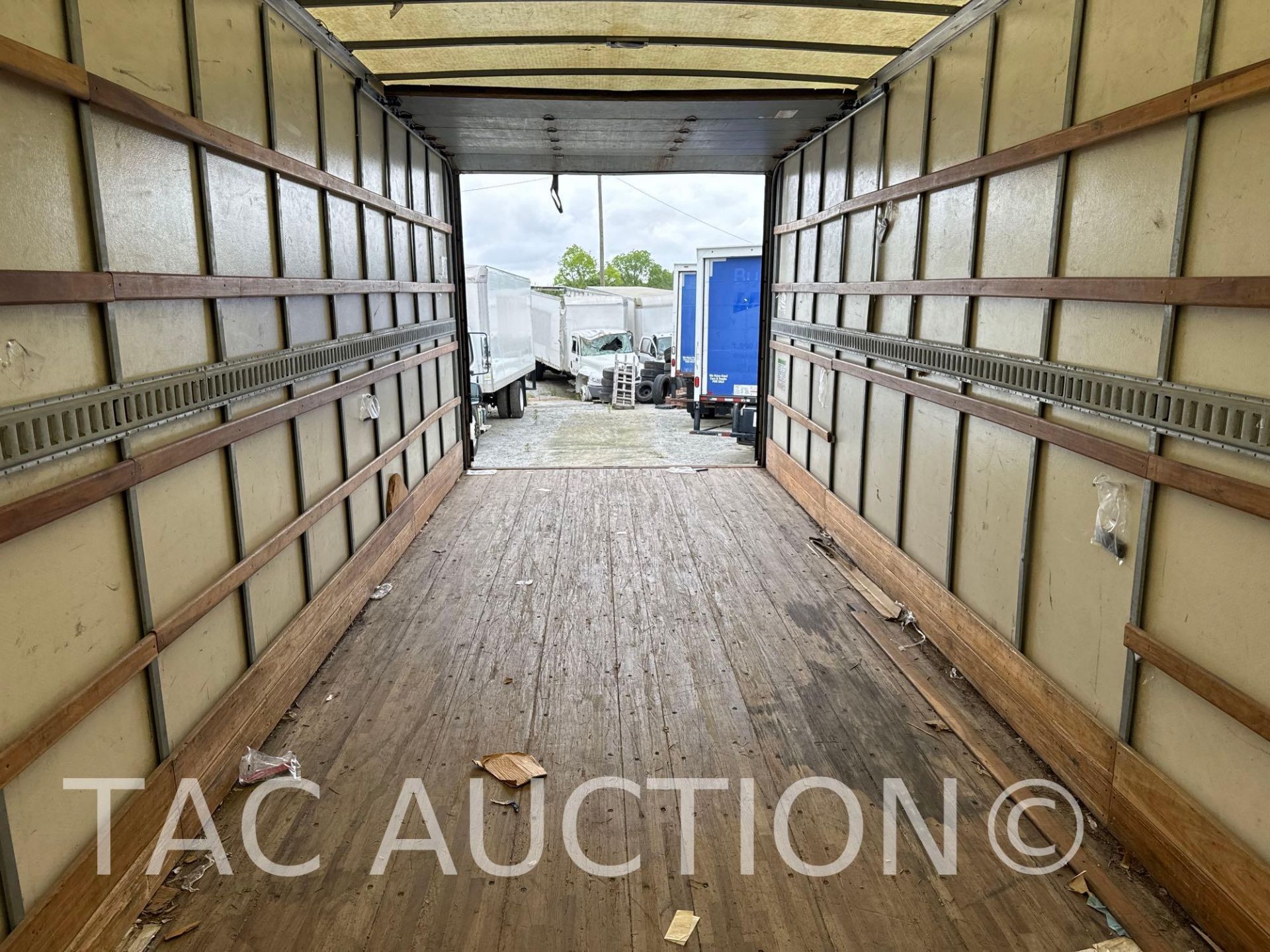 2017 International Durastar 4300 26ft Box Truck - Image 52 of 63