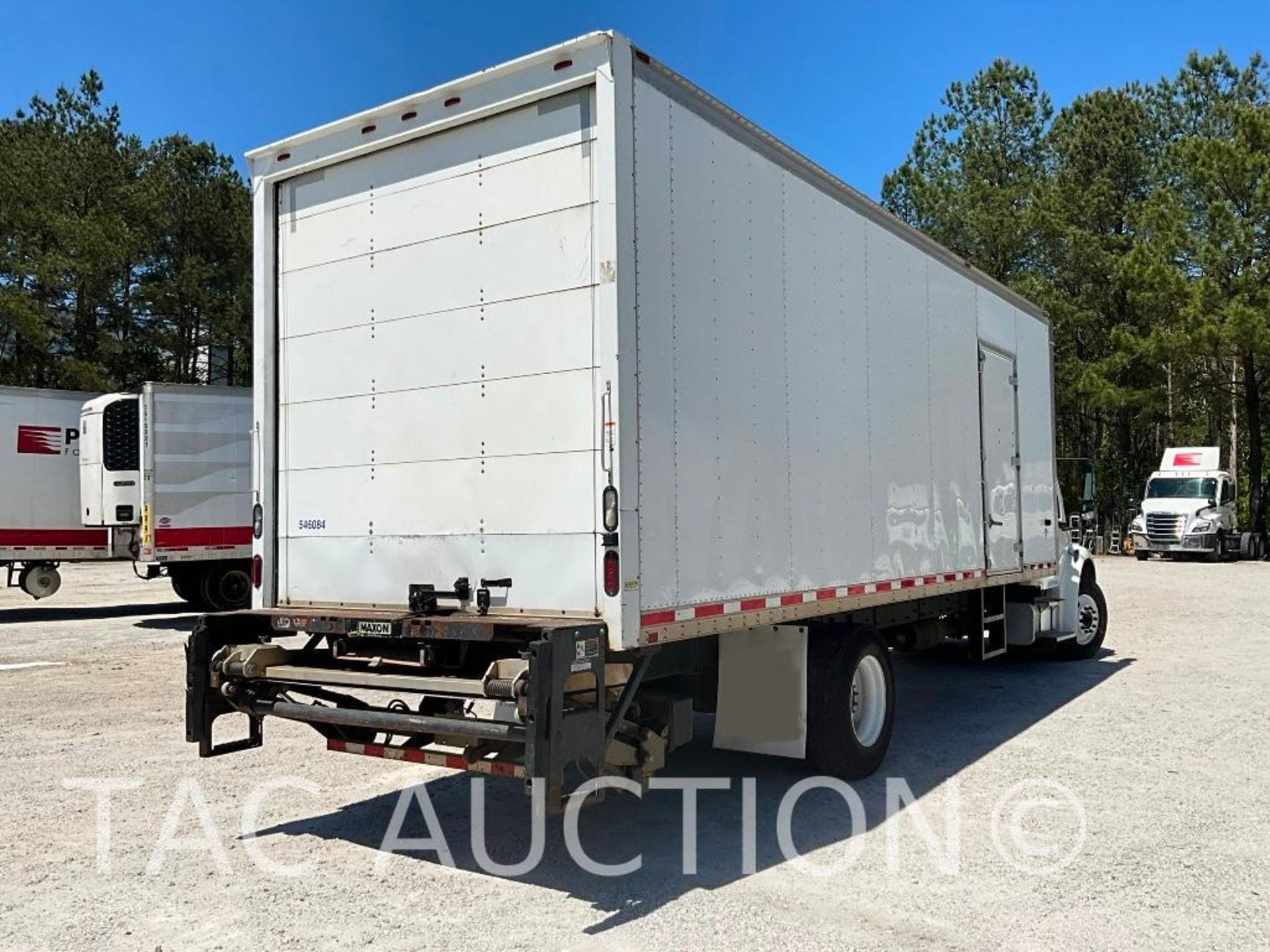 2016 Freightliner M2 26ft Box Truck With Liftgate - Image 5 of 62