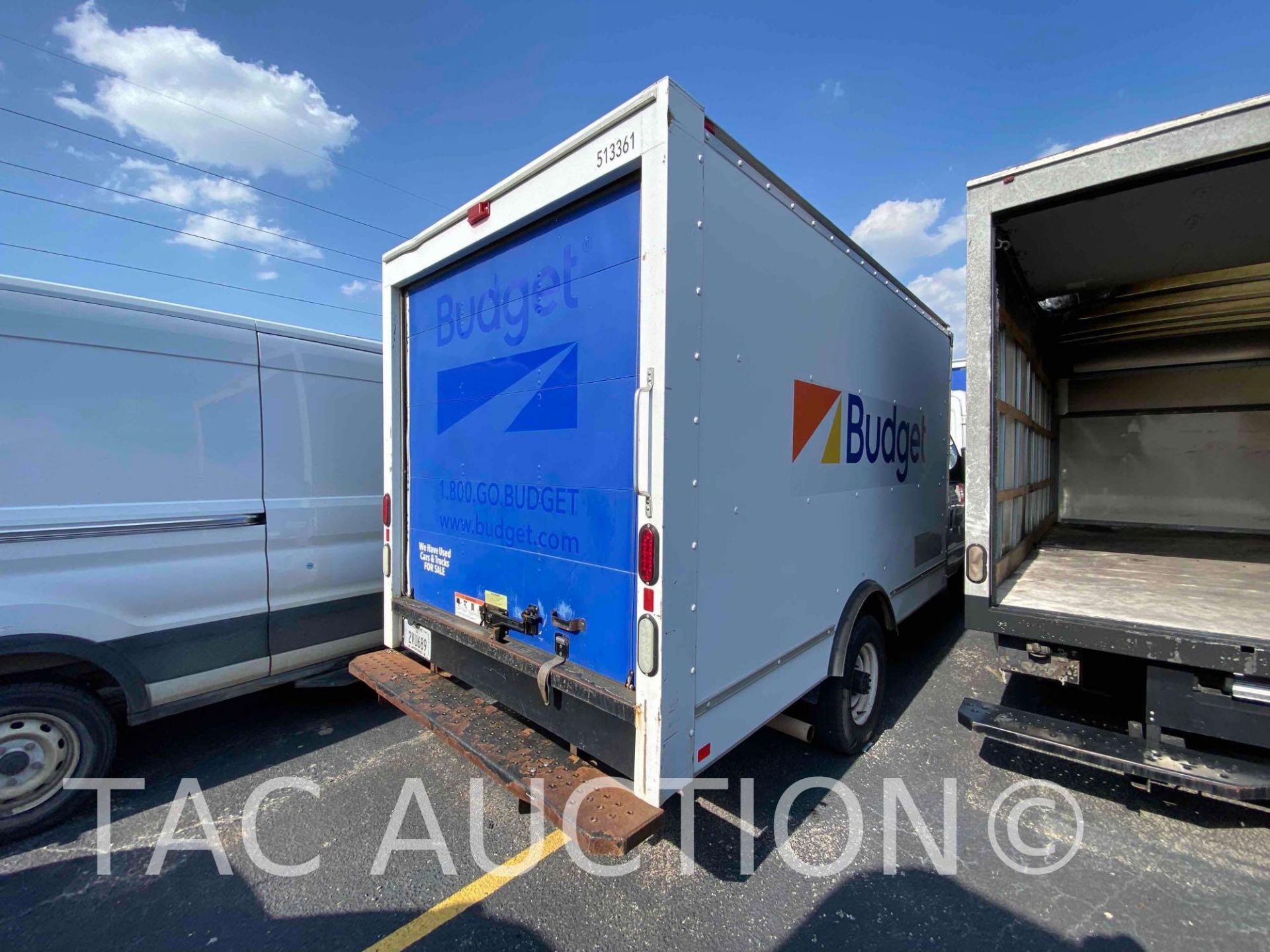 2015 Ford E-350 12ft Box Truck - Image 4 of 41