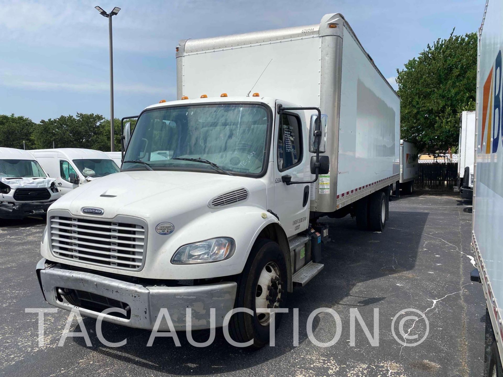 2016 Freightliner M2 26ft Box Truck