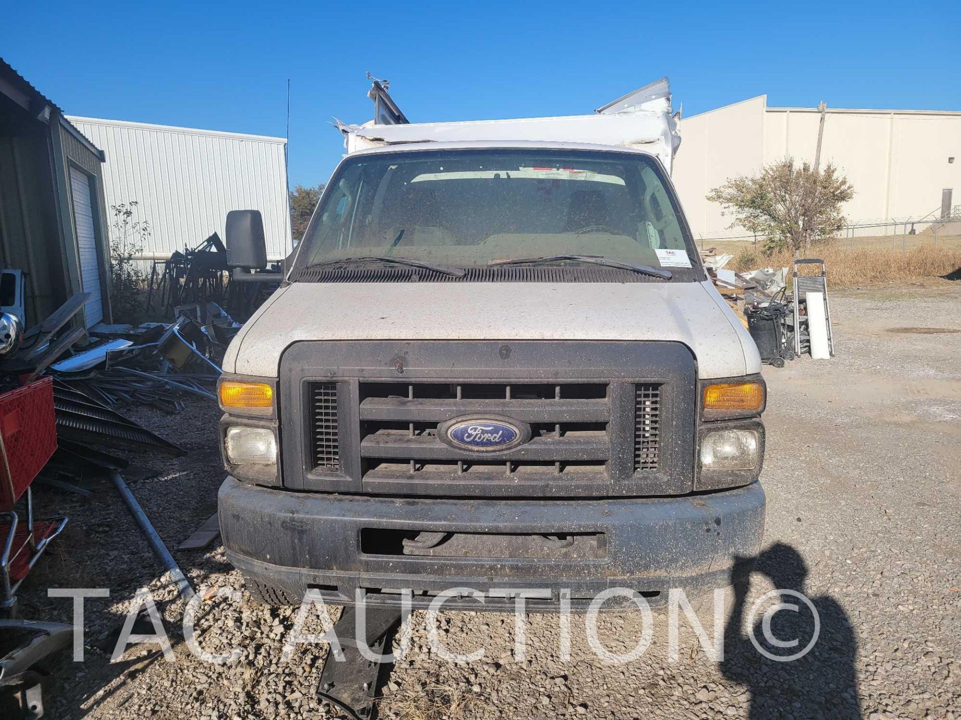 2015 Ford E-350 12ft Box Truck - Image 2 of 39