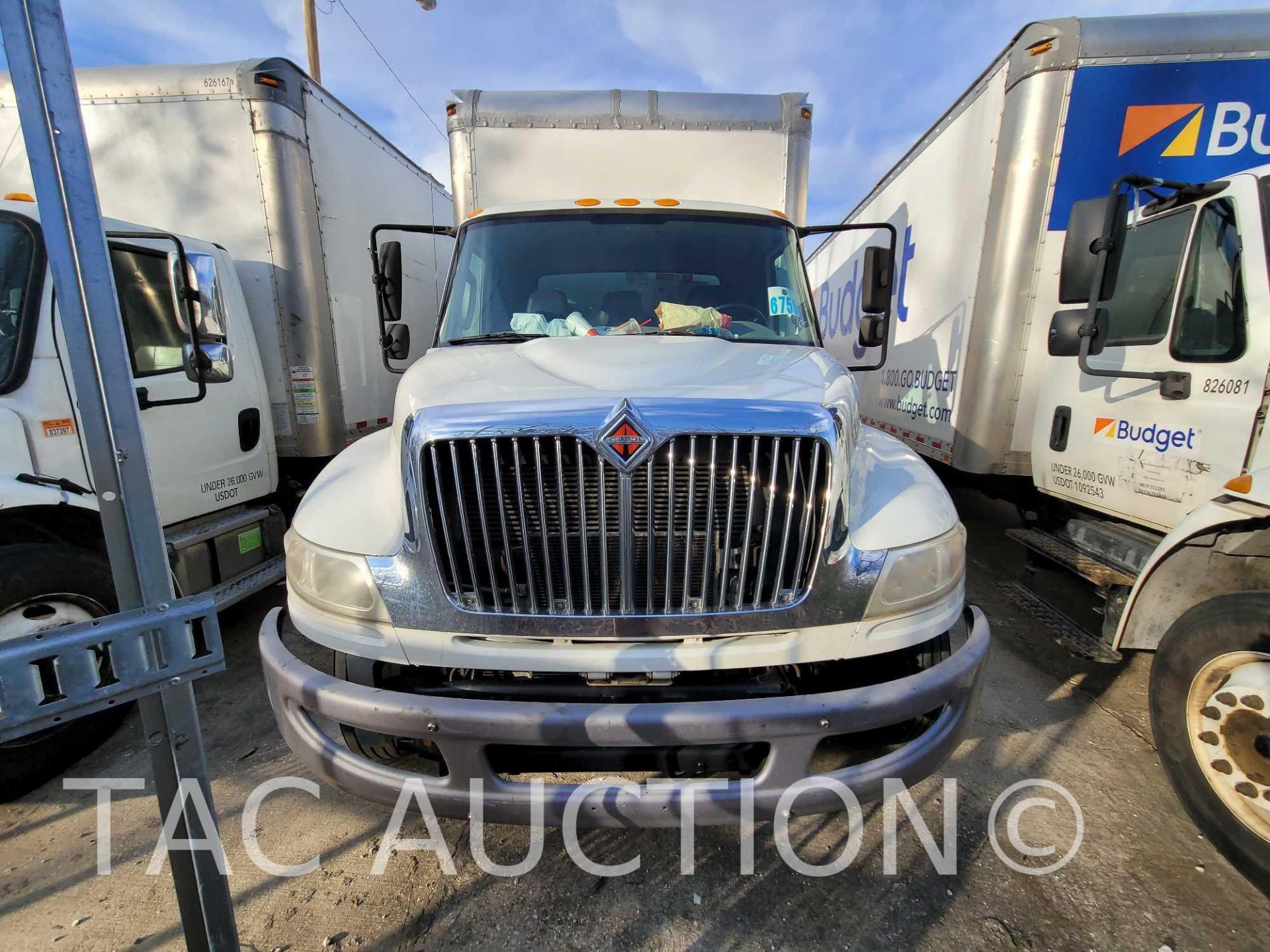 2017 International Durastar 4300 26ft Box Truck - Bild 2 aus 53