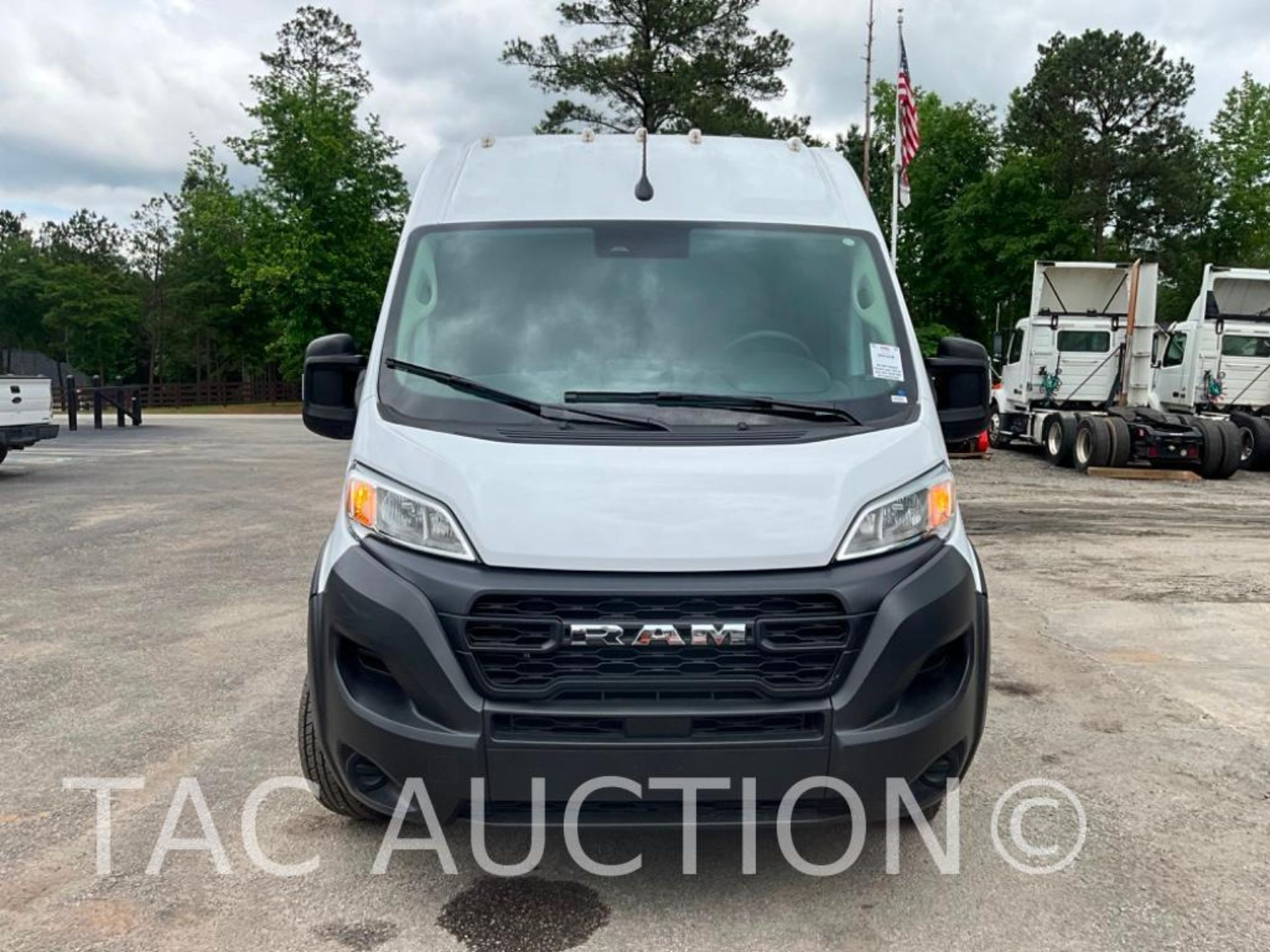 2023 Ram ProMaster 3500 Cargo Van - Image 8 of 47