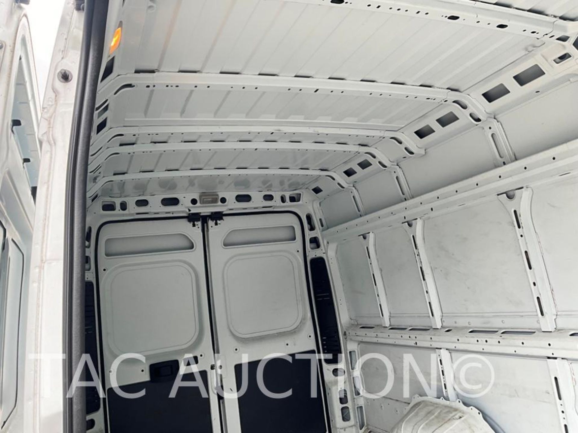 2023 Ram ProMaster 3500 Cargo Van - Image 33 of 47