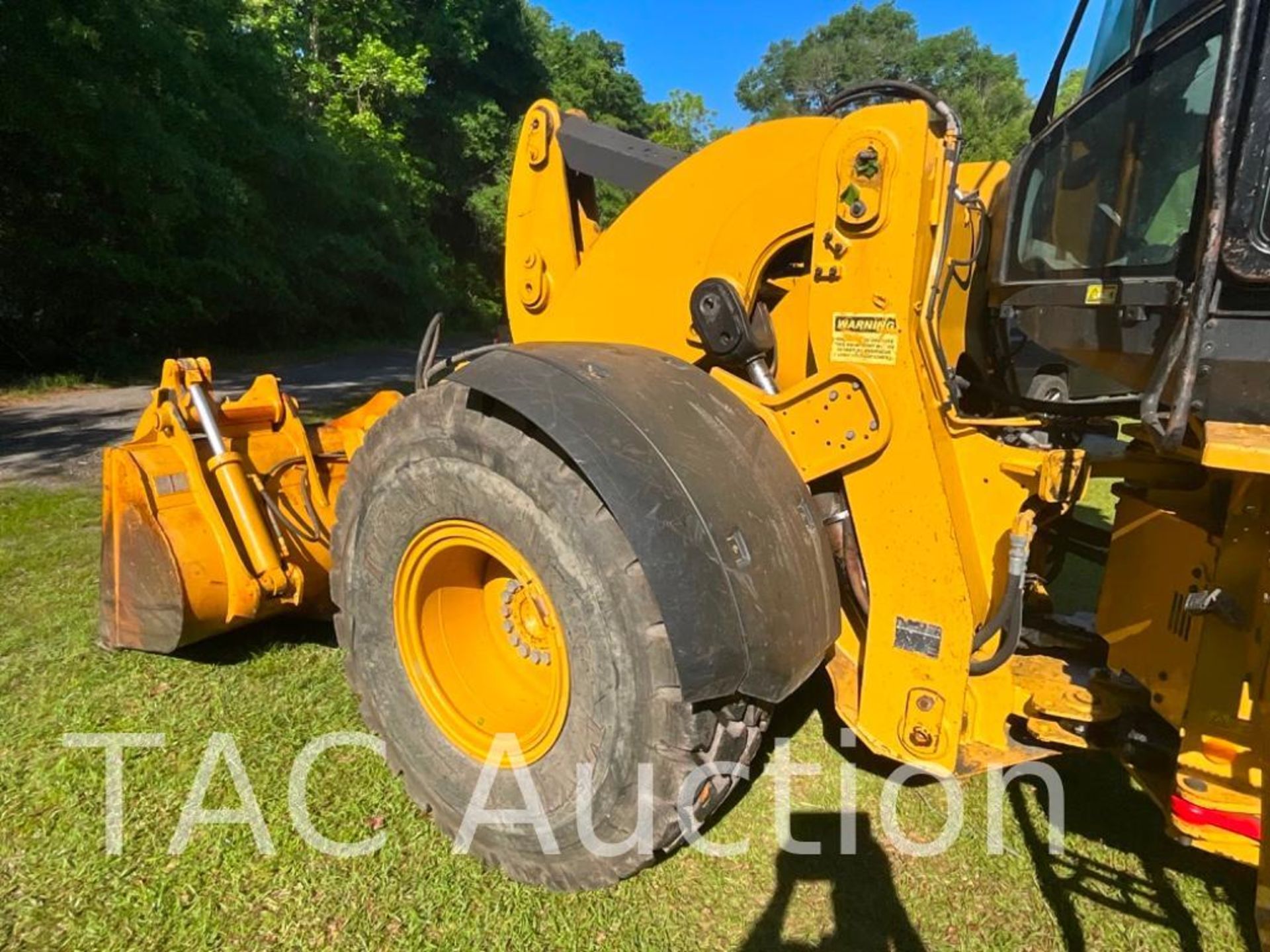 Caterpillar 926M 4x4 Articulating Wheel Loader - Image 42 of 47