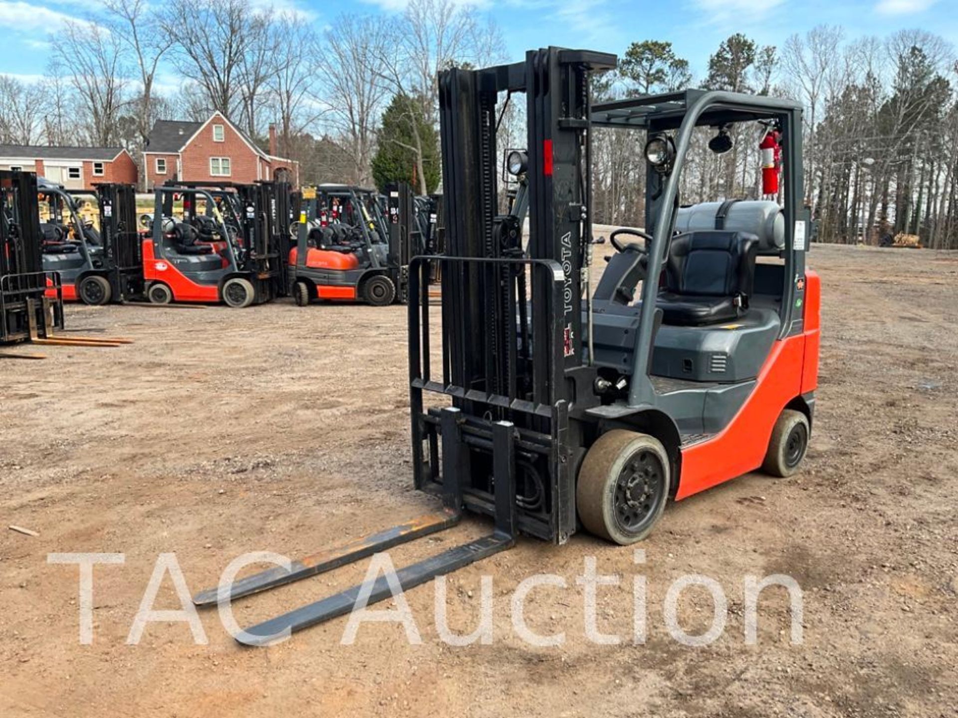 2011 Toyota 8FGCU25 5000lb Forklift