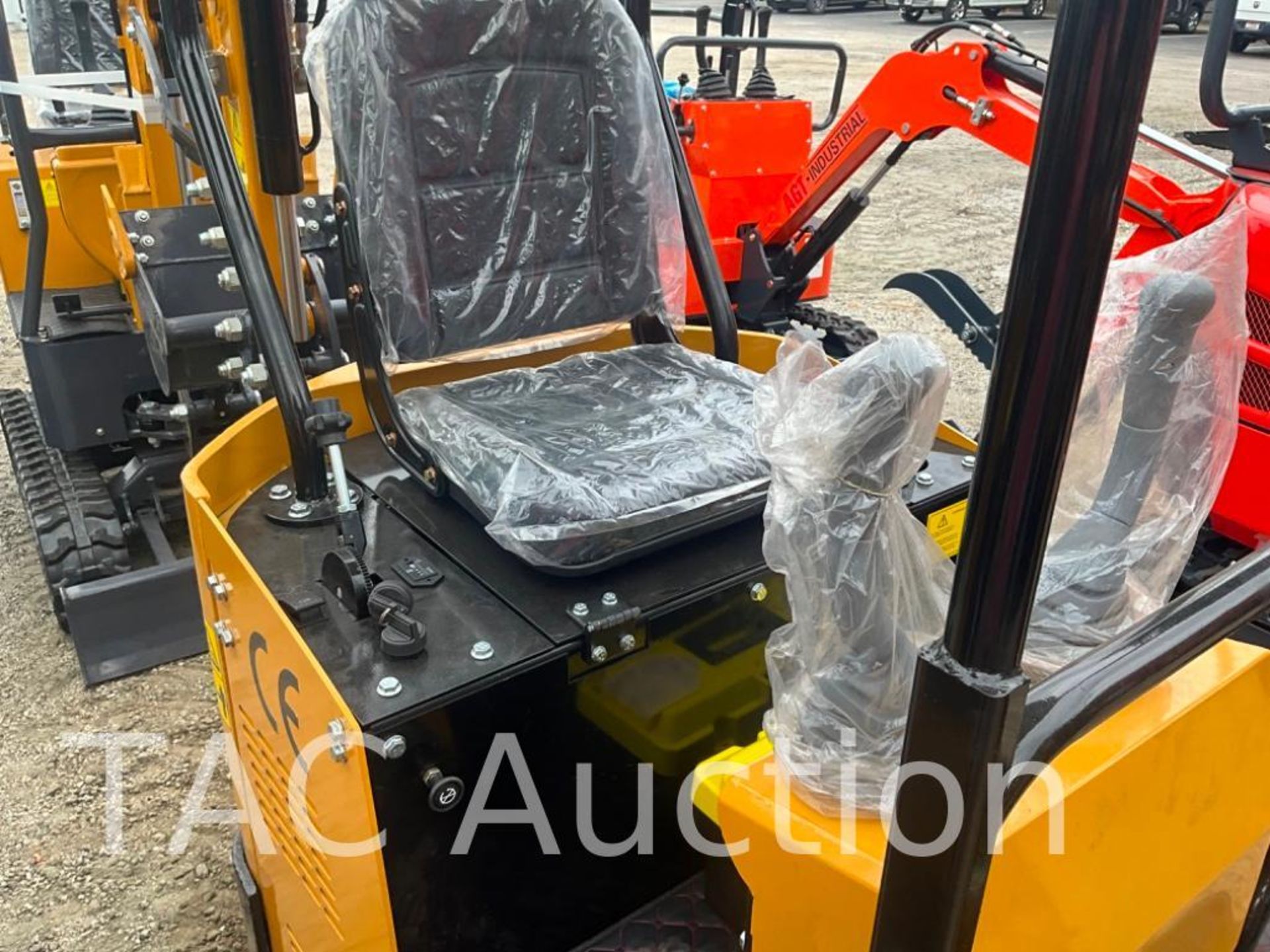 New AGT H12R Mini Excavator - Image 14 of 27