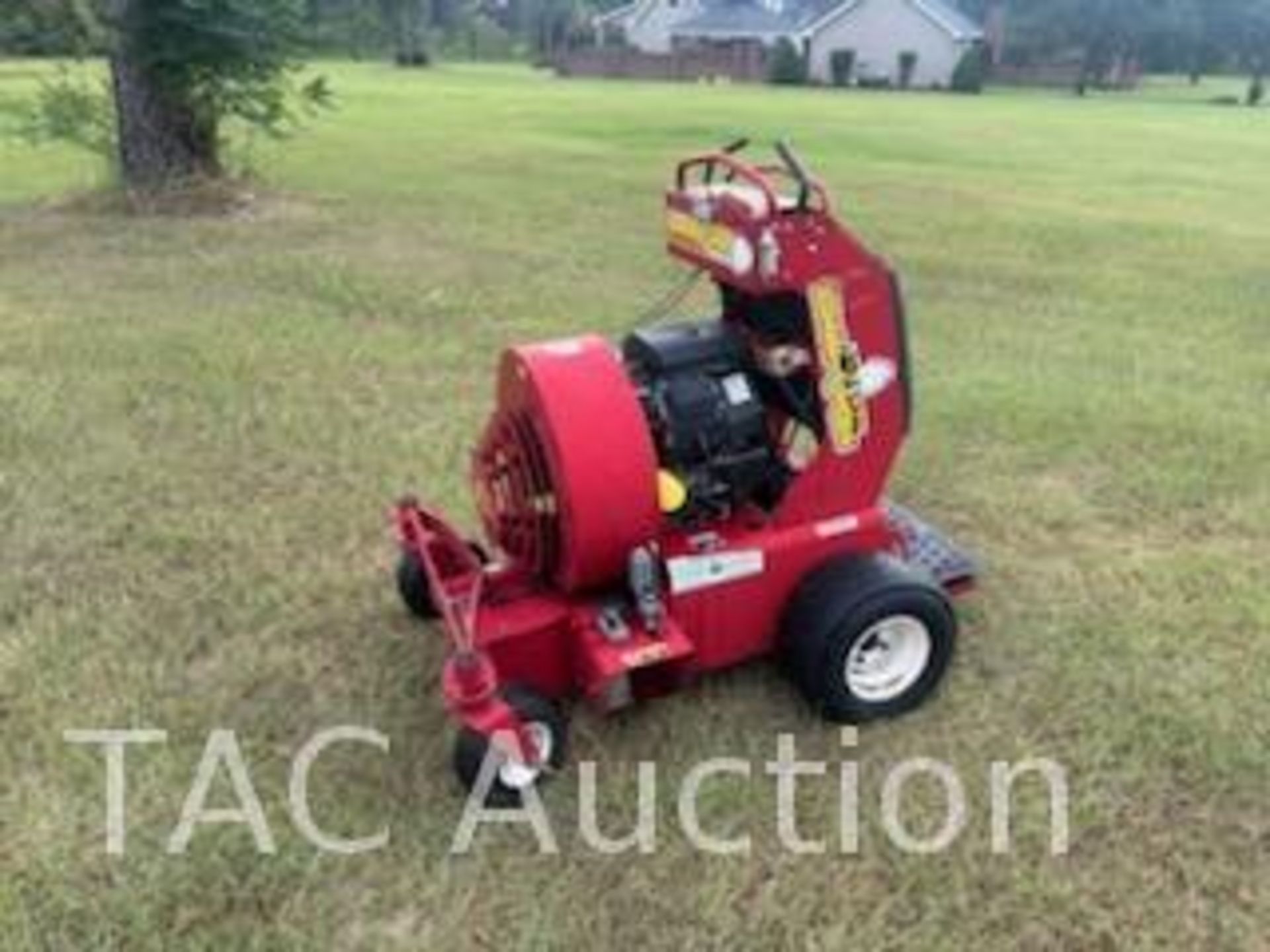 Hurricane BLO-VAC Z3 Ride On Debris Blower