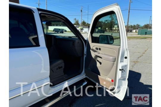 2005 Chevrolet Silverado 2500 HD Crew Cab Pickup Truck - Image 29 of 108