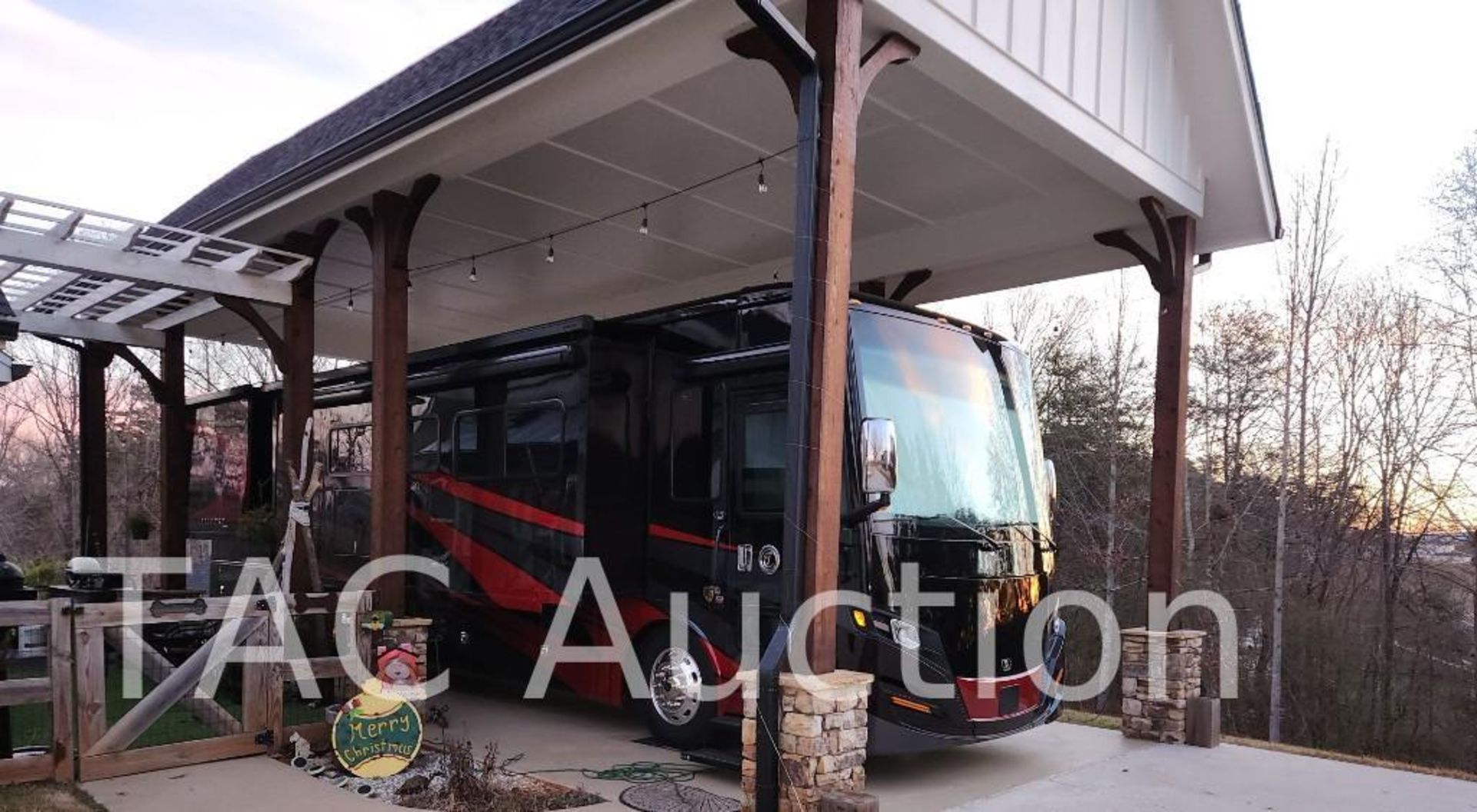 2022 Tiffin Allegro Motorhome - Image 9 of 26