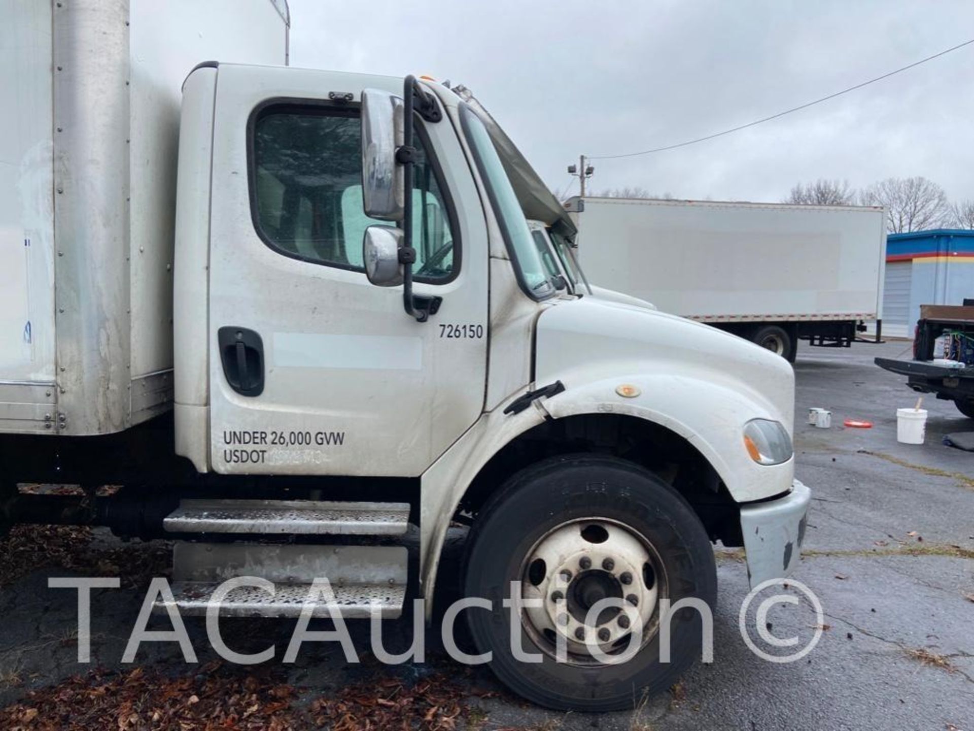 2017 Freightliner M2106 26ft Box Truck - Image 4 of 44