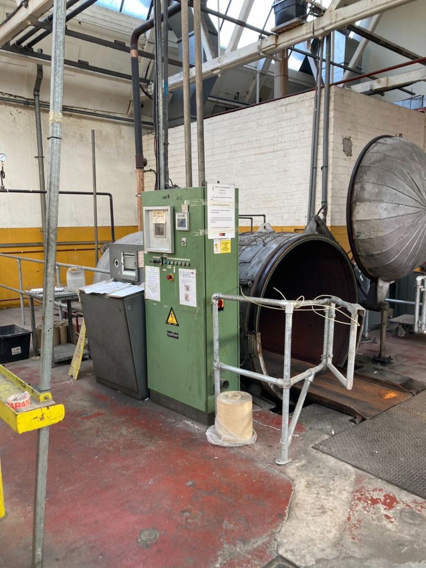 Welker autoclave with Bradlee boiler, oil tank and pump - Image 13 of 16