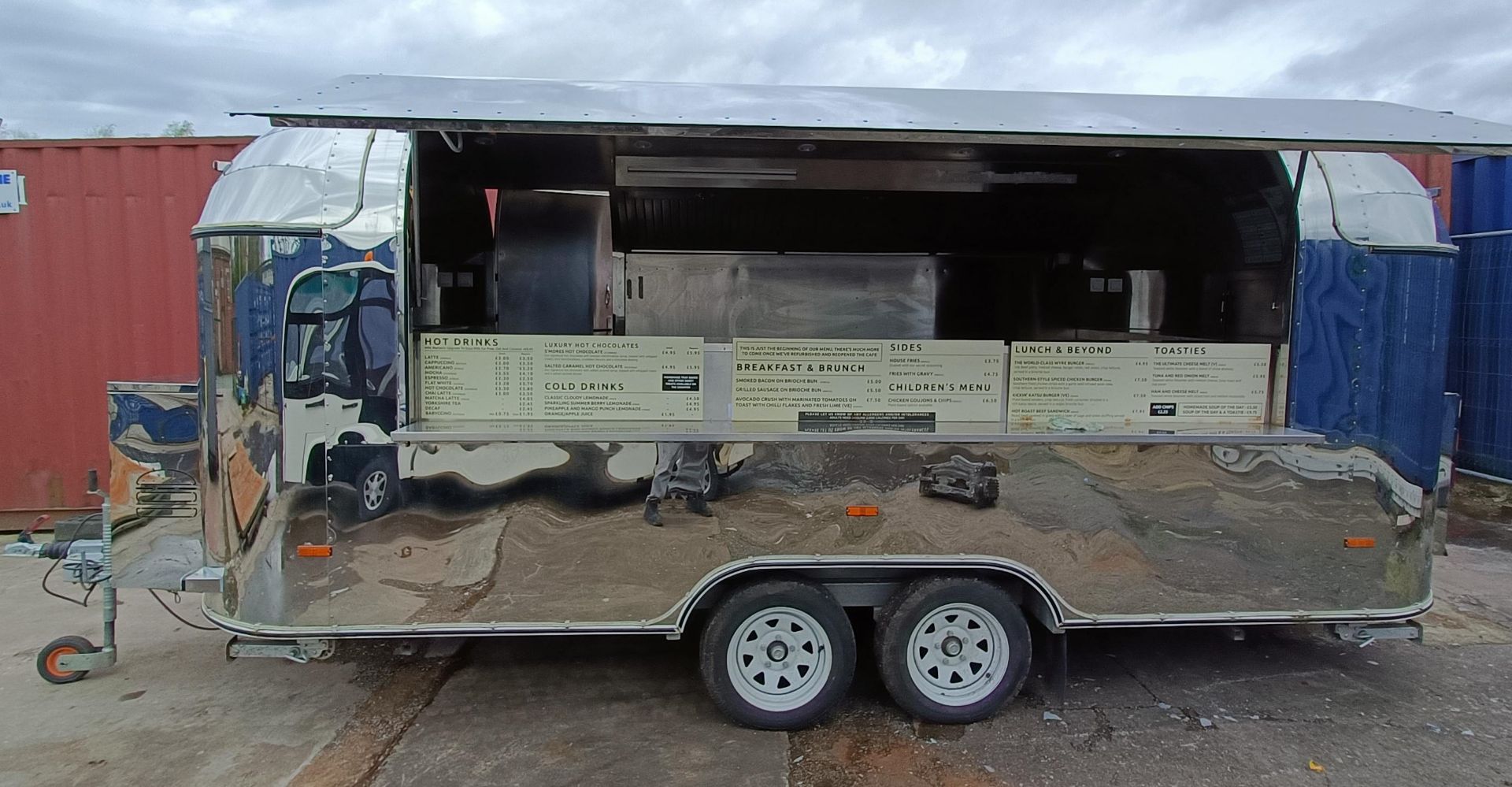 2022 Airstream type Catering trailer