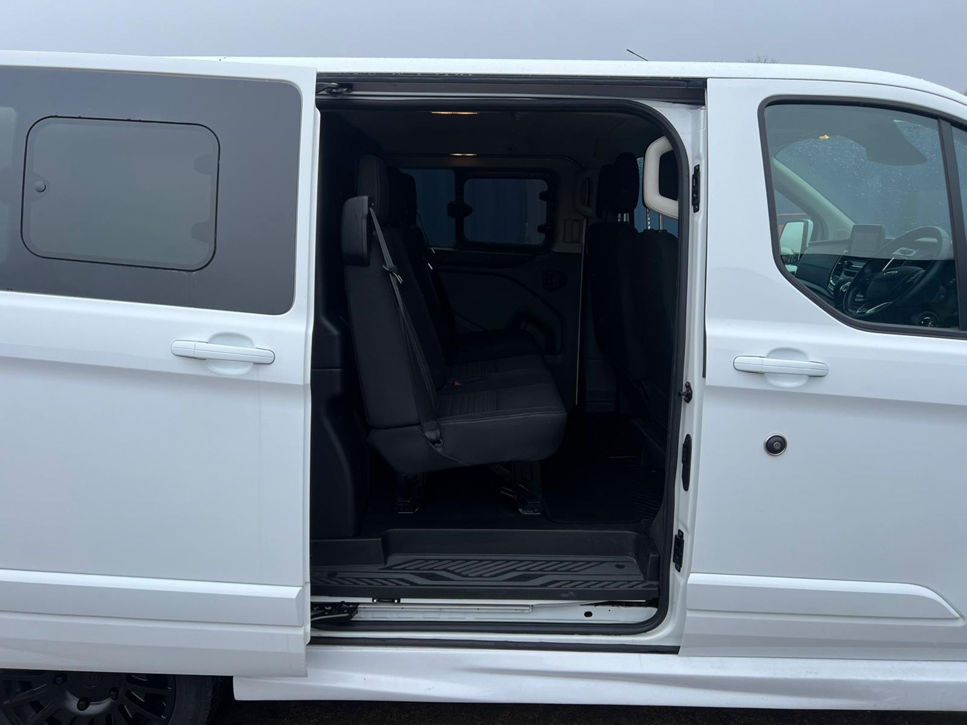 Ford Transit Custom 320 L1 Diesel FWD EcoBlue 130ps Crew Cab Van ("21") - Image 14 of 18