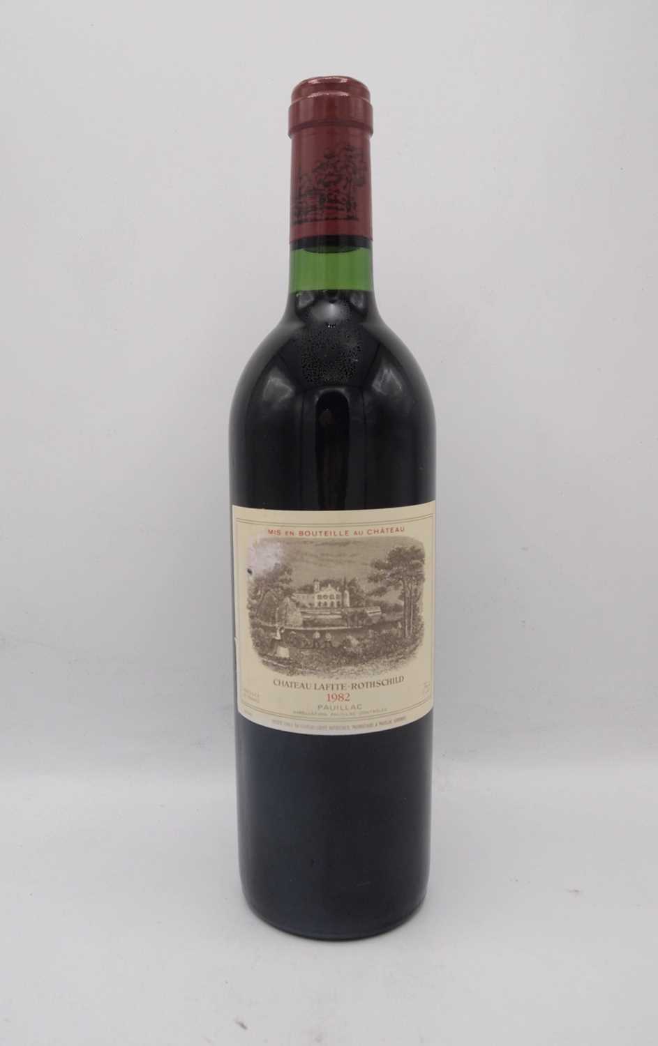 1 bottle 1982 Ch Lafite-Rothschild