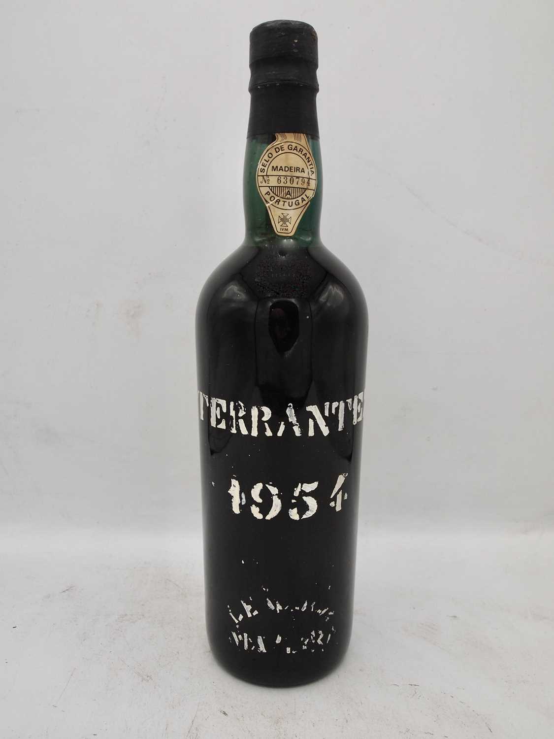 1 bottle 1954 Leacock Terrantez