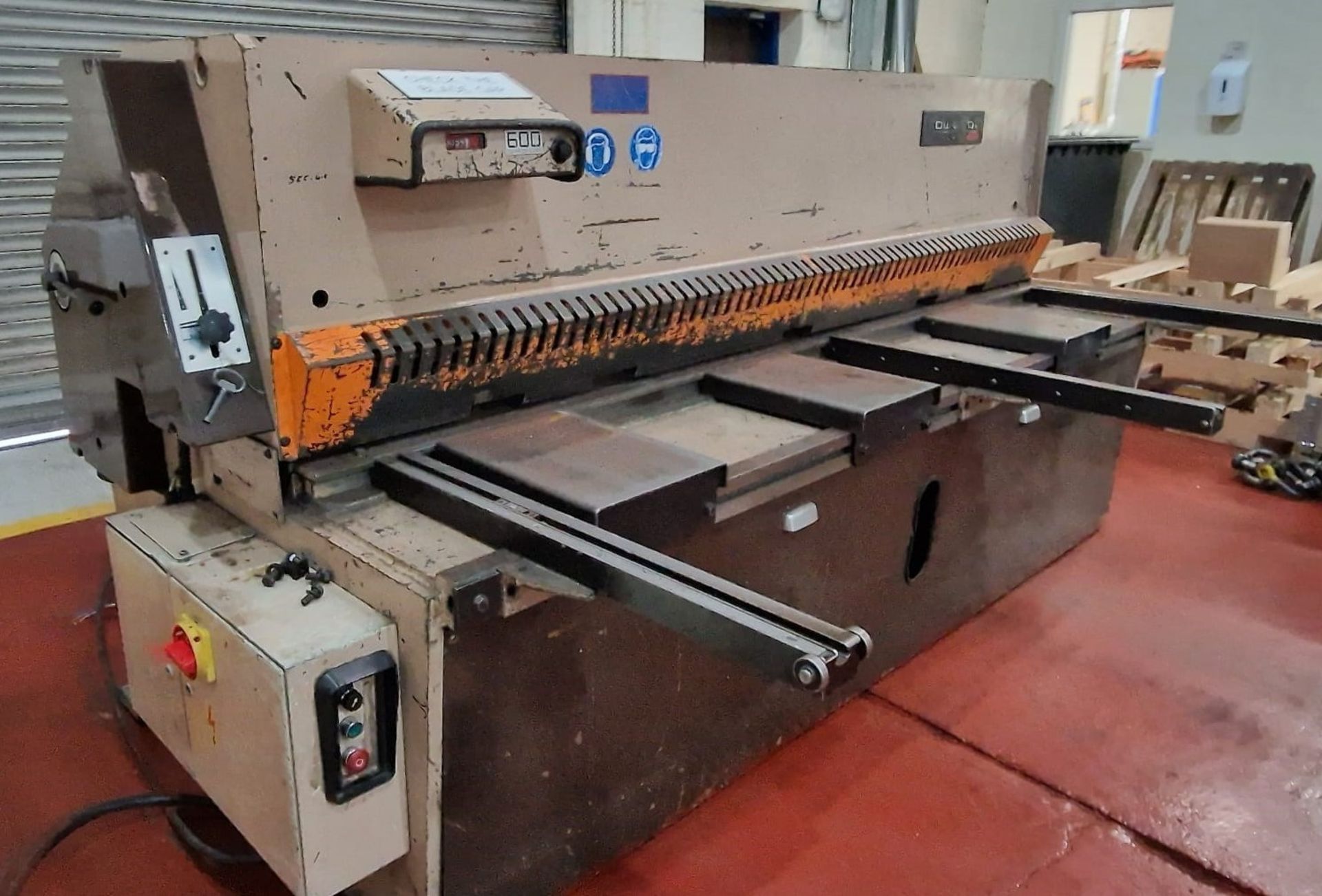 Edwards Popular 6.5 x 2500 Power Guillotine - Image 4 of 10