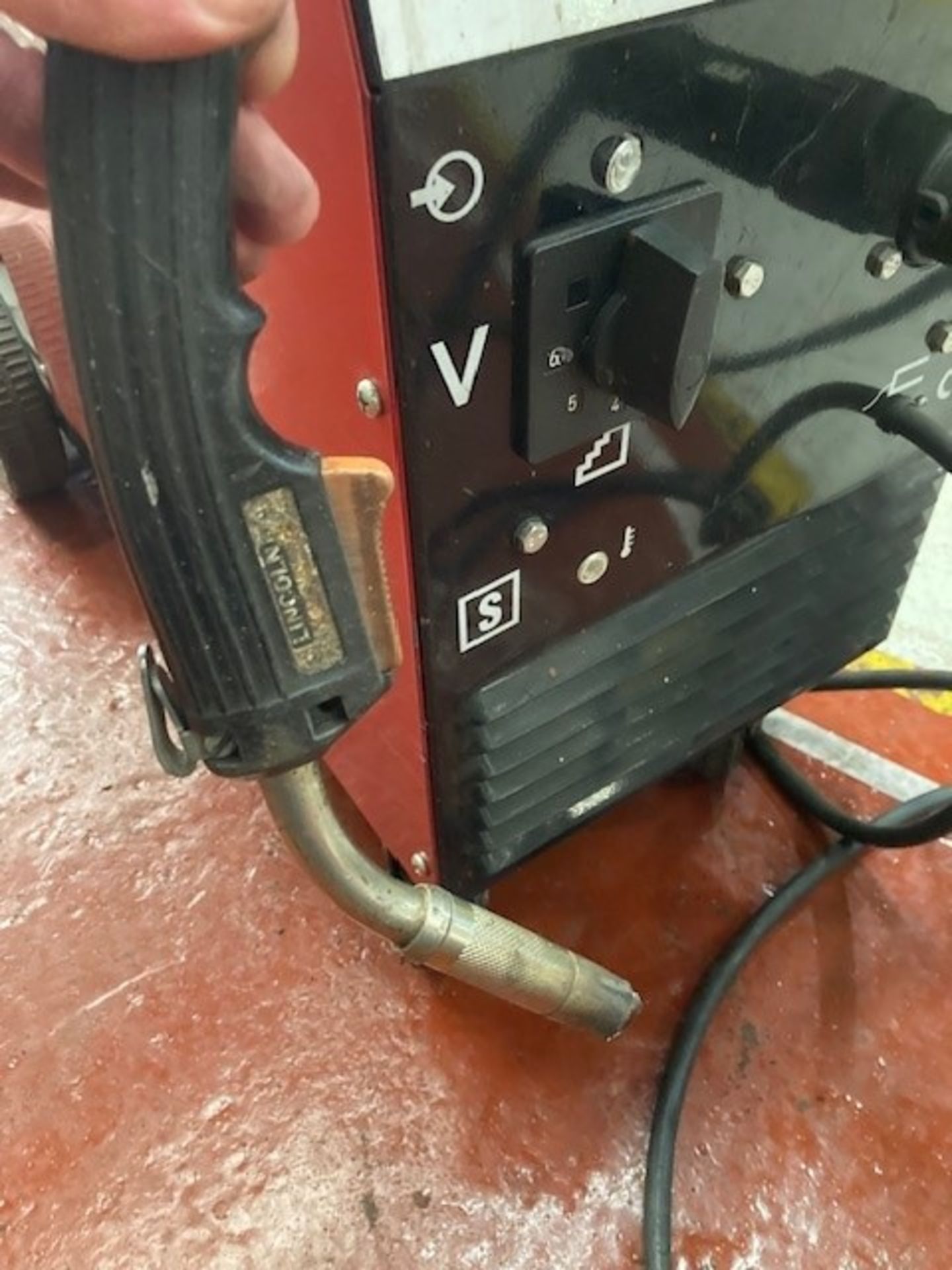 Lincoln Electric Compact 185 Welder - Image 4 of 7
