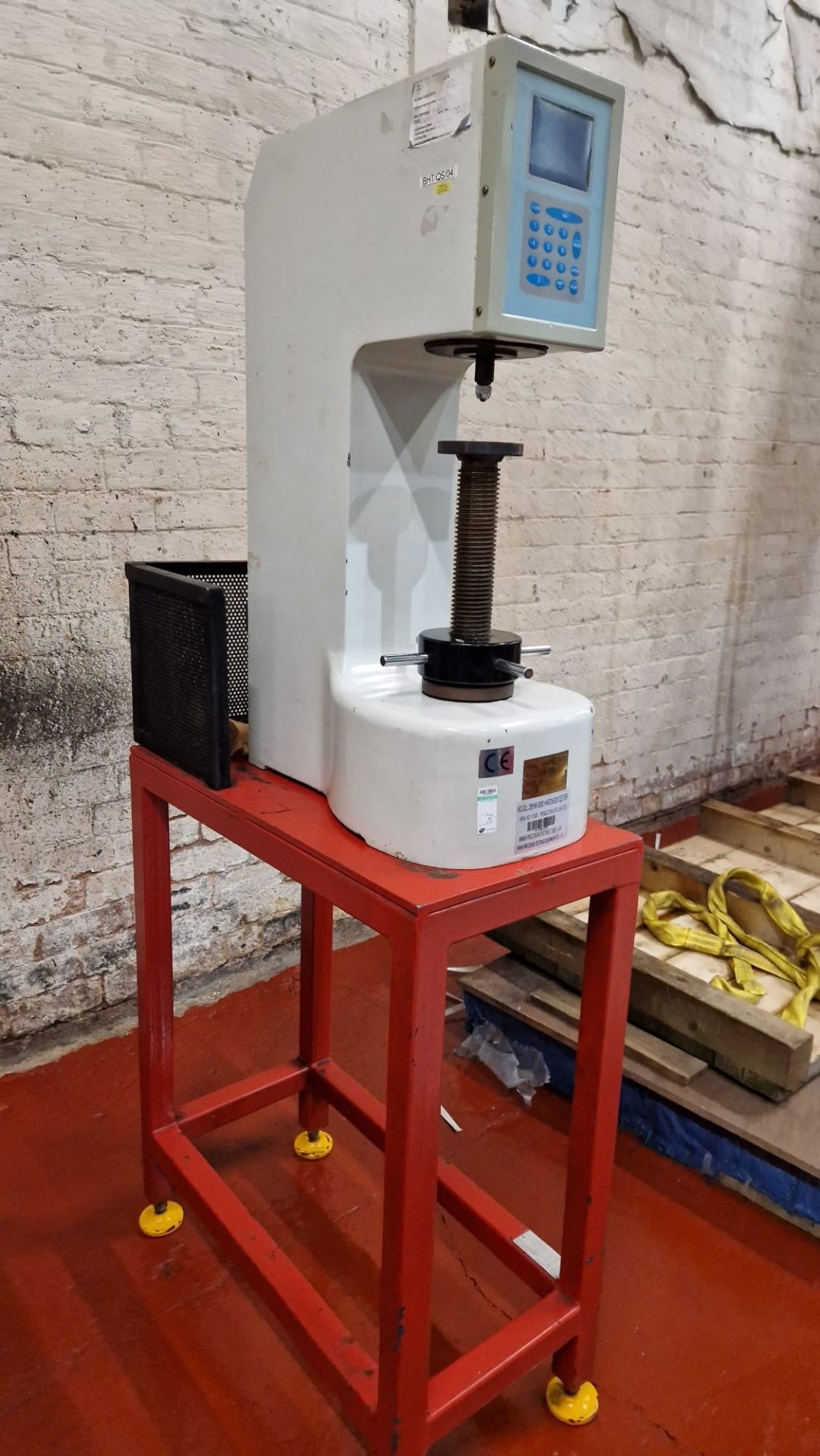 BRINELL Hardness Tester