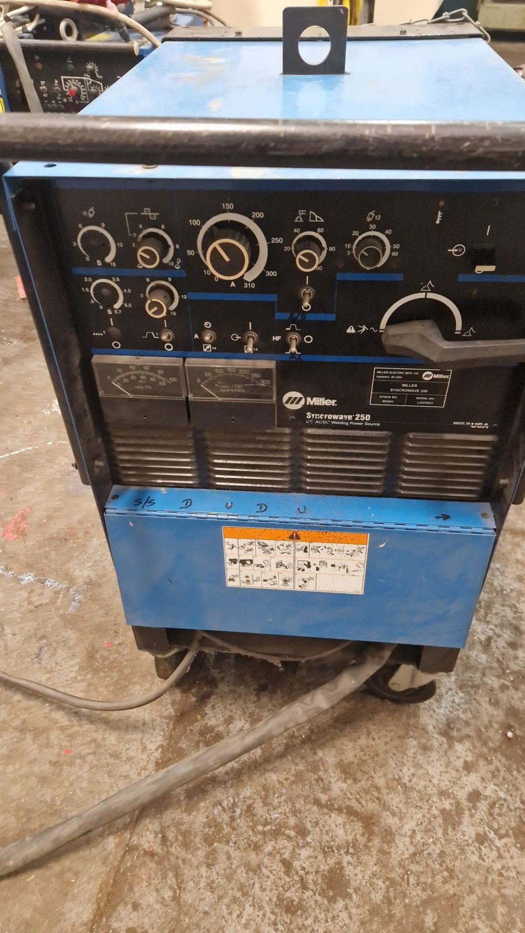 Miller Syncrowave 250 Argon Welder - Bild 2 aus 4