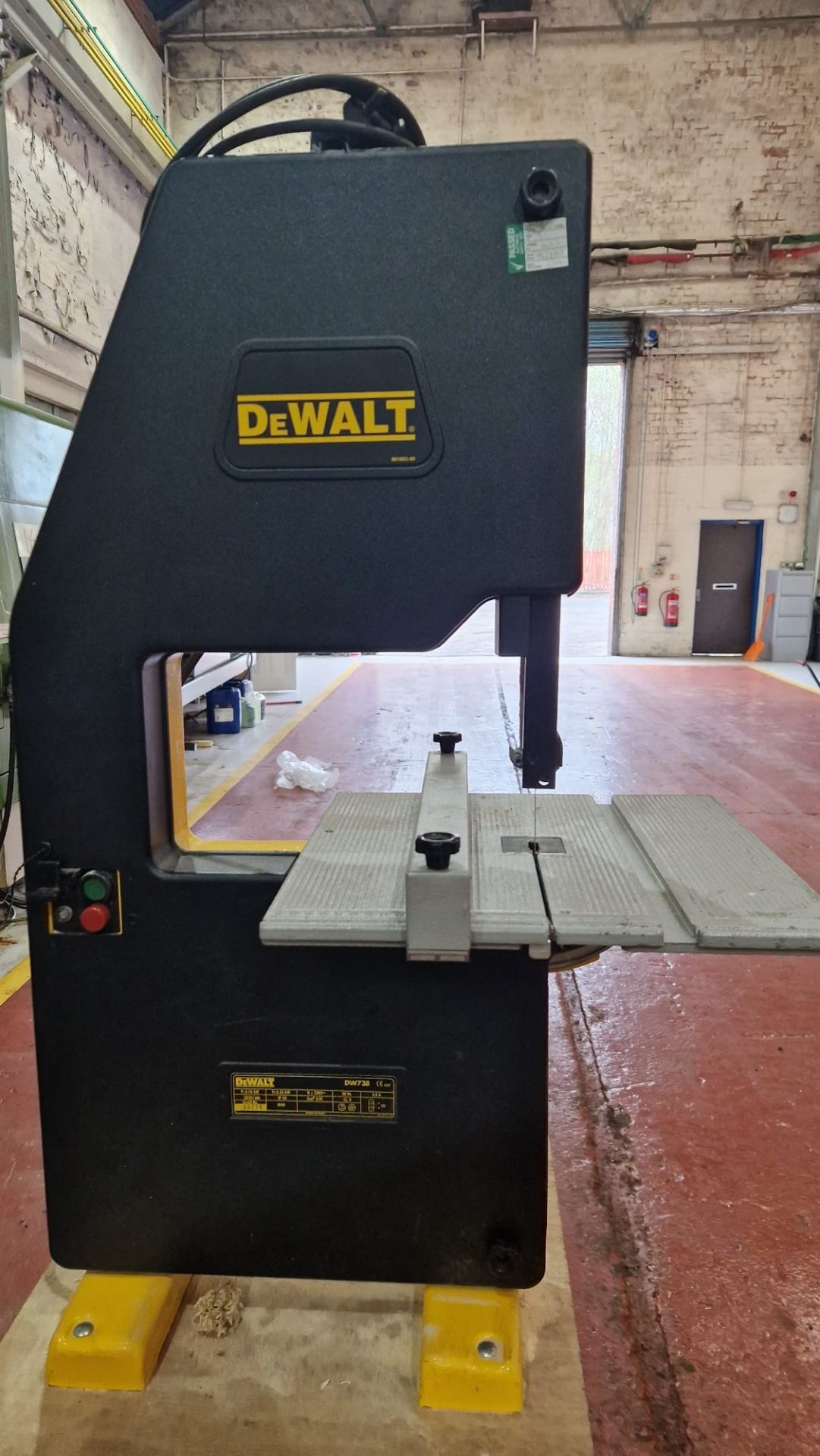 Dewalt DW 738 Vertical Bandsaw