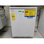 Fisher Scientific mini refrigerator, mod. 05LREEFSA