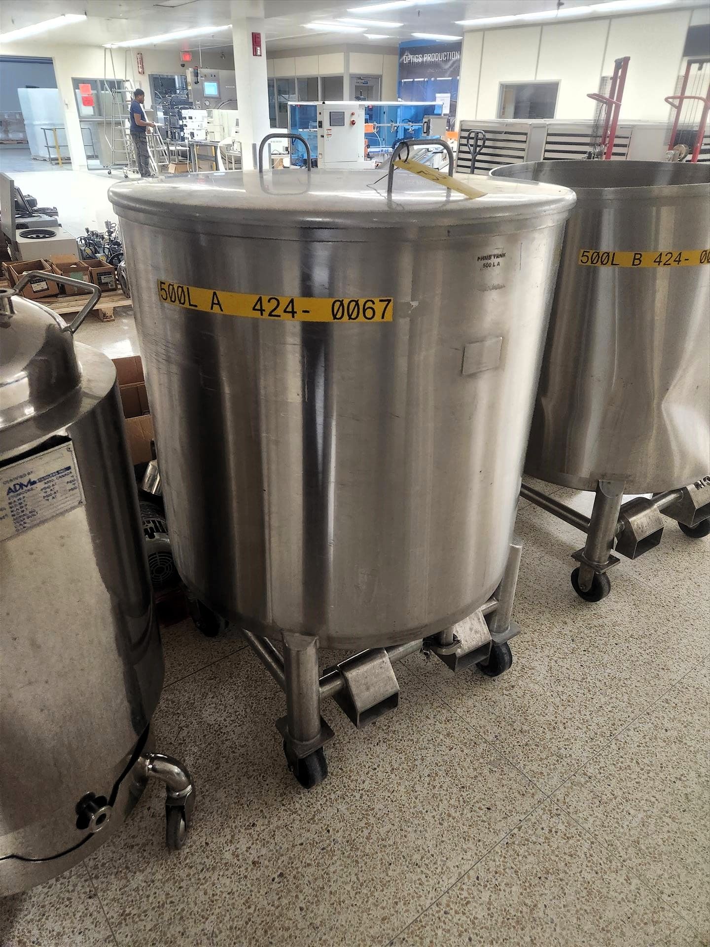 Inox tank, stainless steel, 500 L, open top w/ lid, bottom discharge, casters