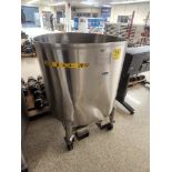 ADM tank, stainless steel, 500 L, open top w/ lid, bottom discharge, casters (damaged)