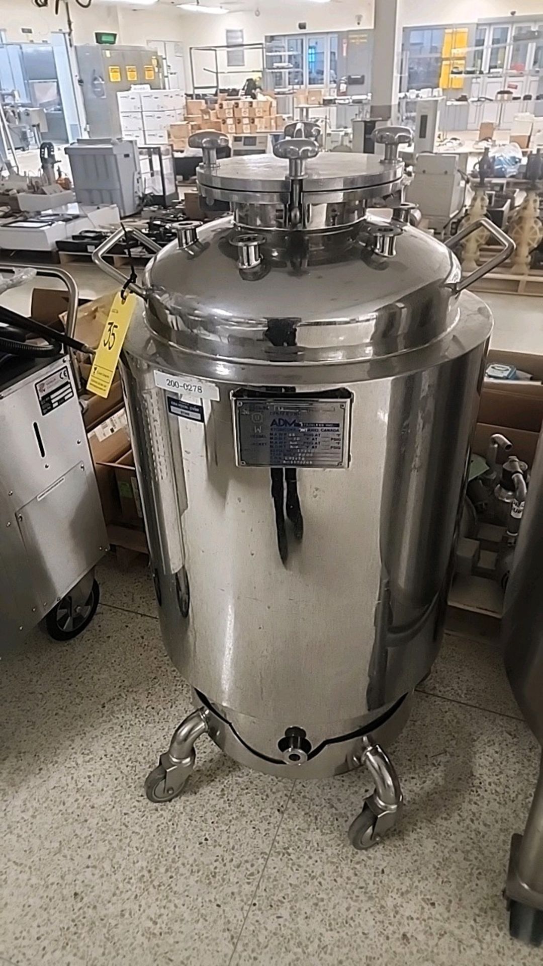 ADM pressure vessel, stainless steel, casters - Image 2 of 3