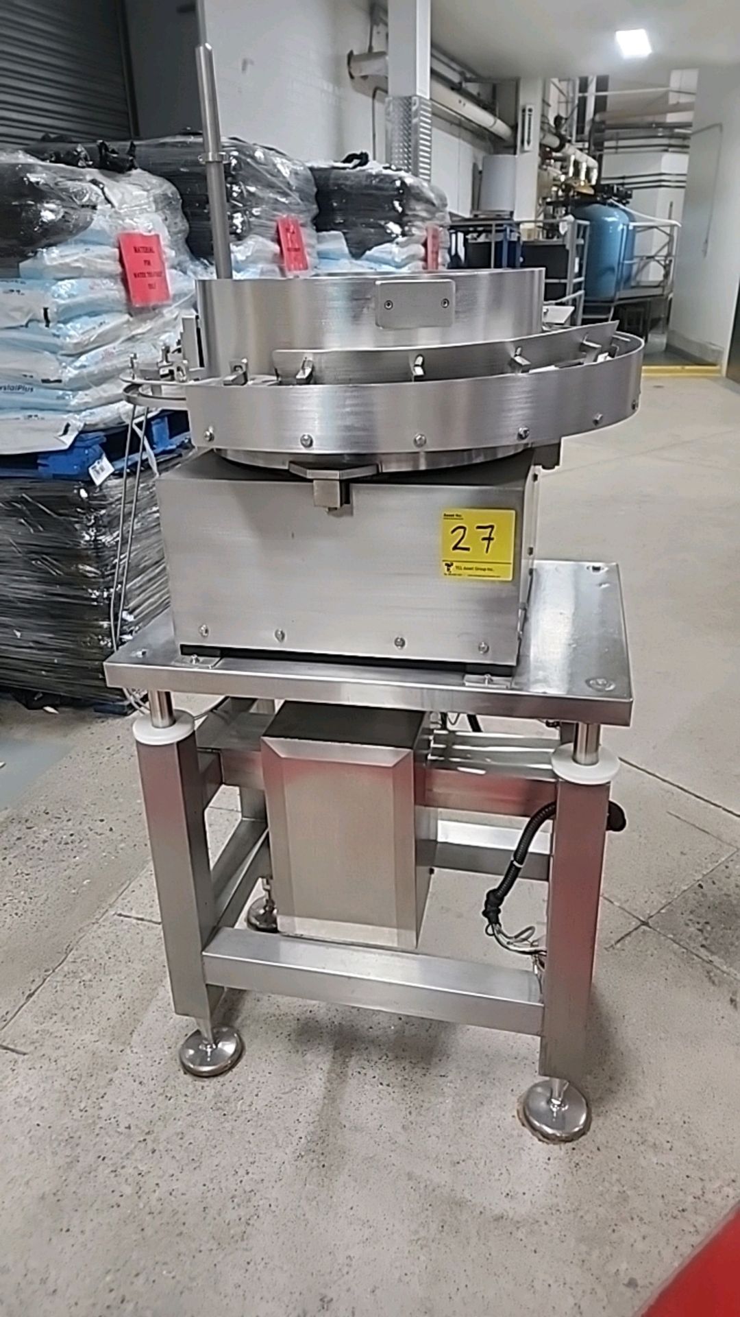 FeedRite Automation vibratory feeder, stainless steel, 18 in. dia.