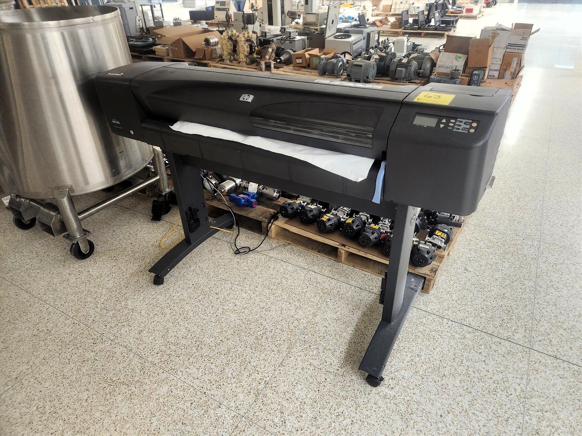 HP DesignJet 800 plotter, mod. C7780B, ser. no. SG671D206C