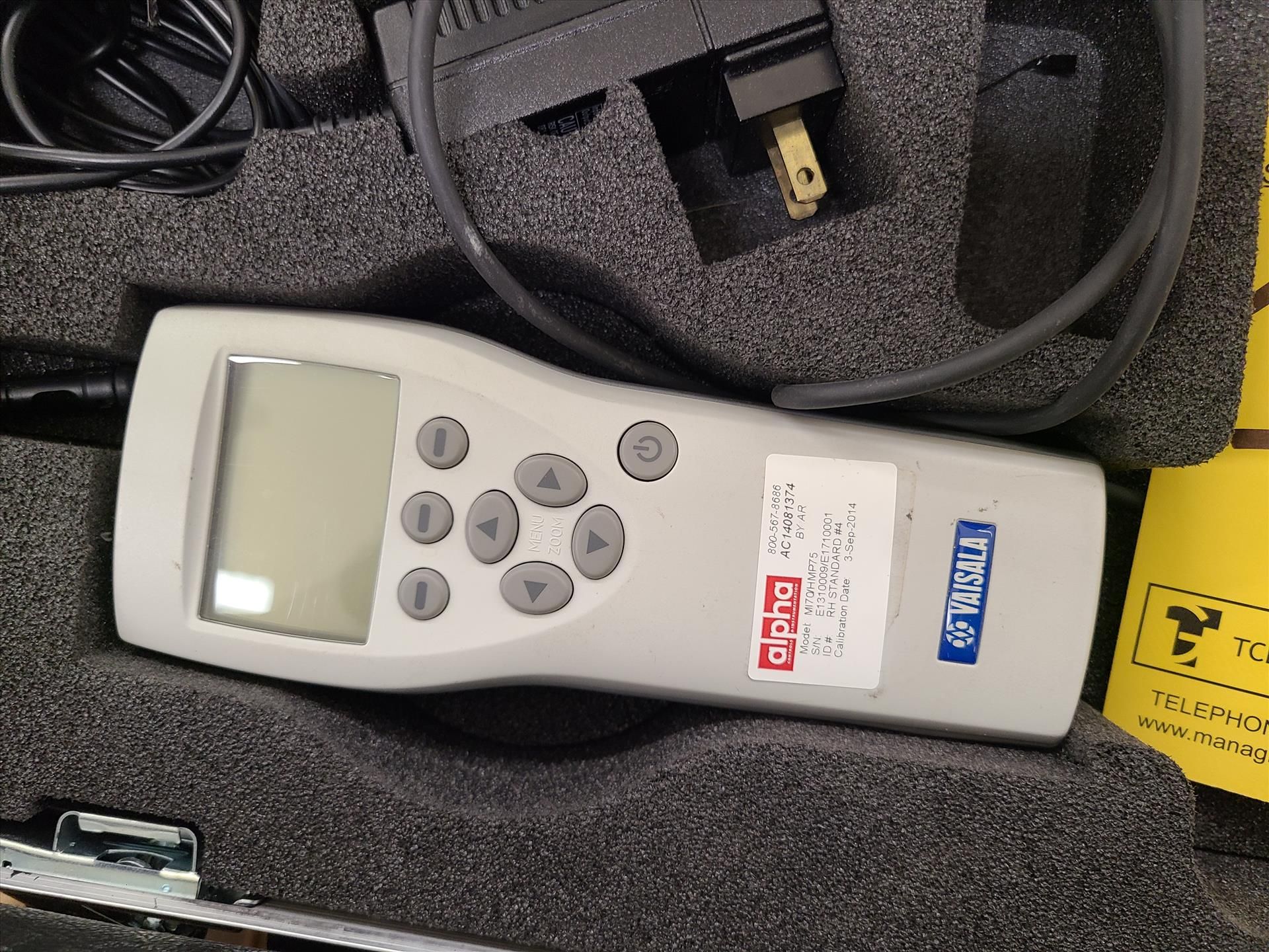 Vaisala Handheld Humidity and Temperature Meter, mod. MI70, ser. no. E1310009, w/ RH and T Probe, - Image 2 of 2