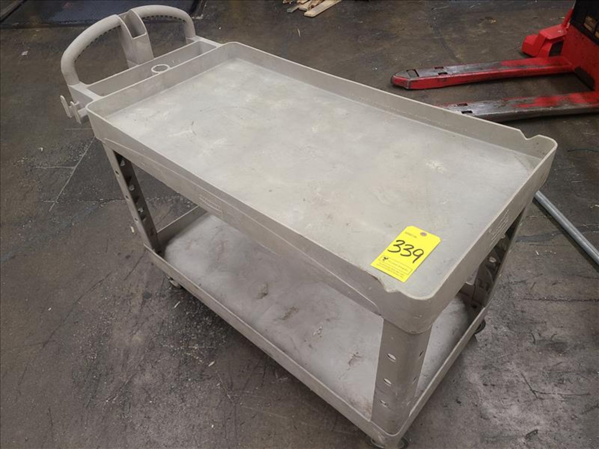 Rubbermaid Utility Cart [Loc.Finished Goods Shipping/Receiving]