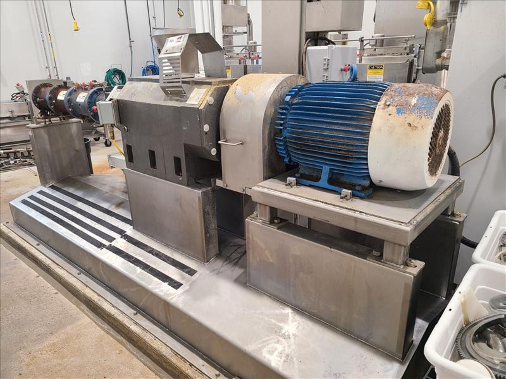 Wenger Twin Screw Extruder, mod. TX57, Magnum ST, ser. no. 12817-1, 16, 404 hours, 40 hp, 575 volts - Image 2 of 11