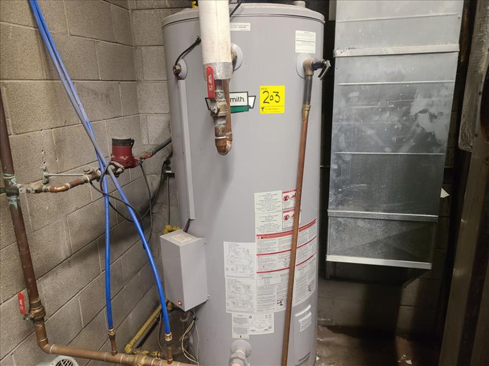 AO Smith Water Heater, mod. BTRC-197 118, ser. no. 2228130222150, natural gas [Loc.Boiler Room]