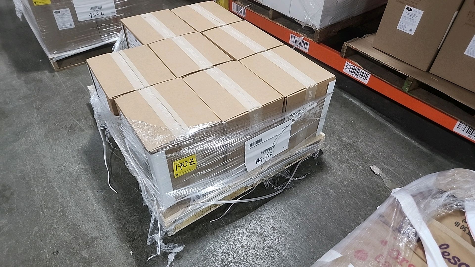 (1pallet, 8 boxes/40 lbs ea. = 320 lbs) ADM FASX818 natural meaty chicken type flavor [Loc.