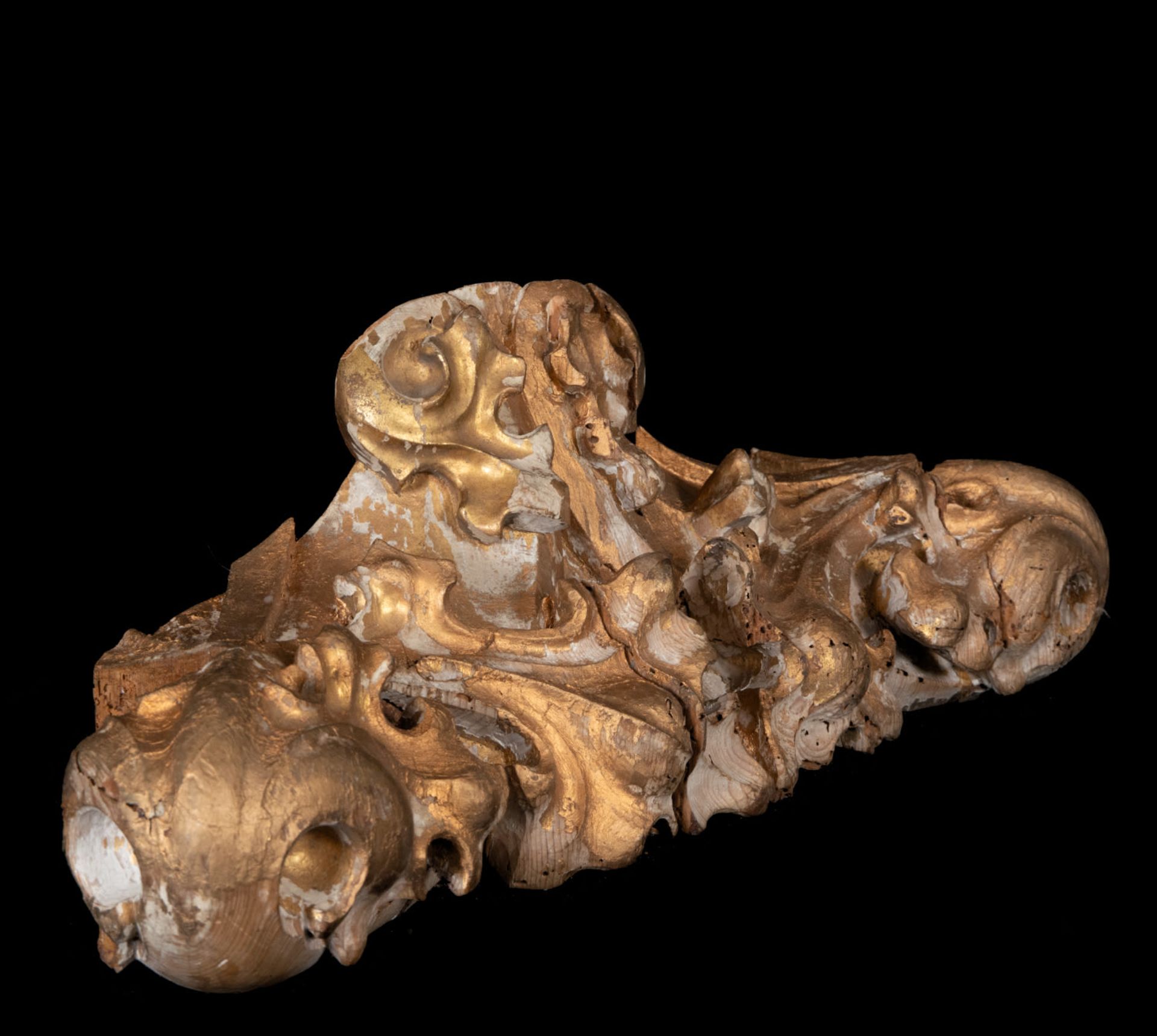Pair of German or Austrian Rococo corbels from the 18th century - Image 4 of 7