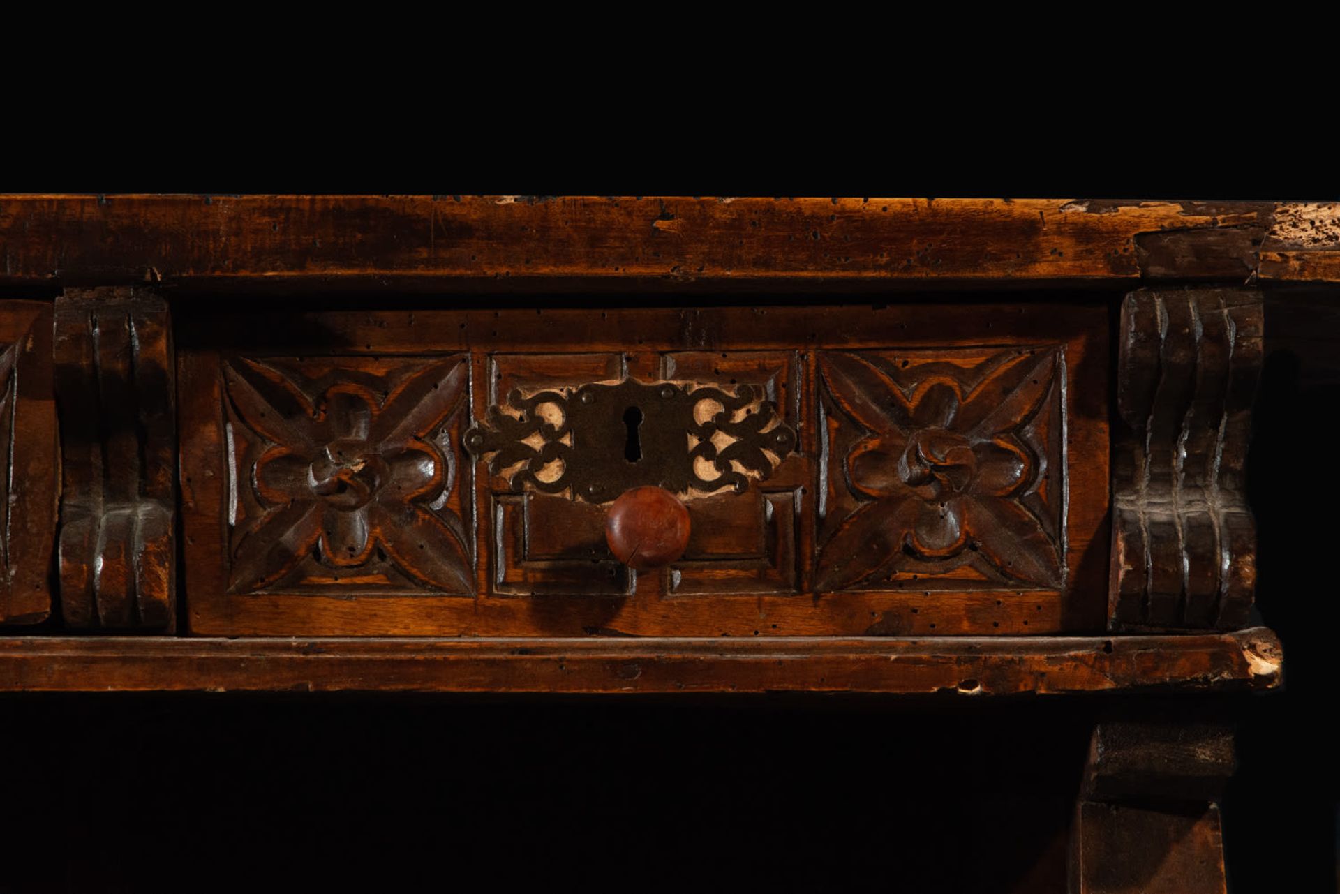 Castilian Lyre Leg Table, 16th century - Image 4 of 7