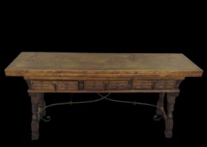 Large Castilian table in oak and lyre leg type forging from the 18th century